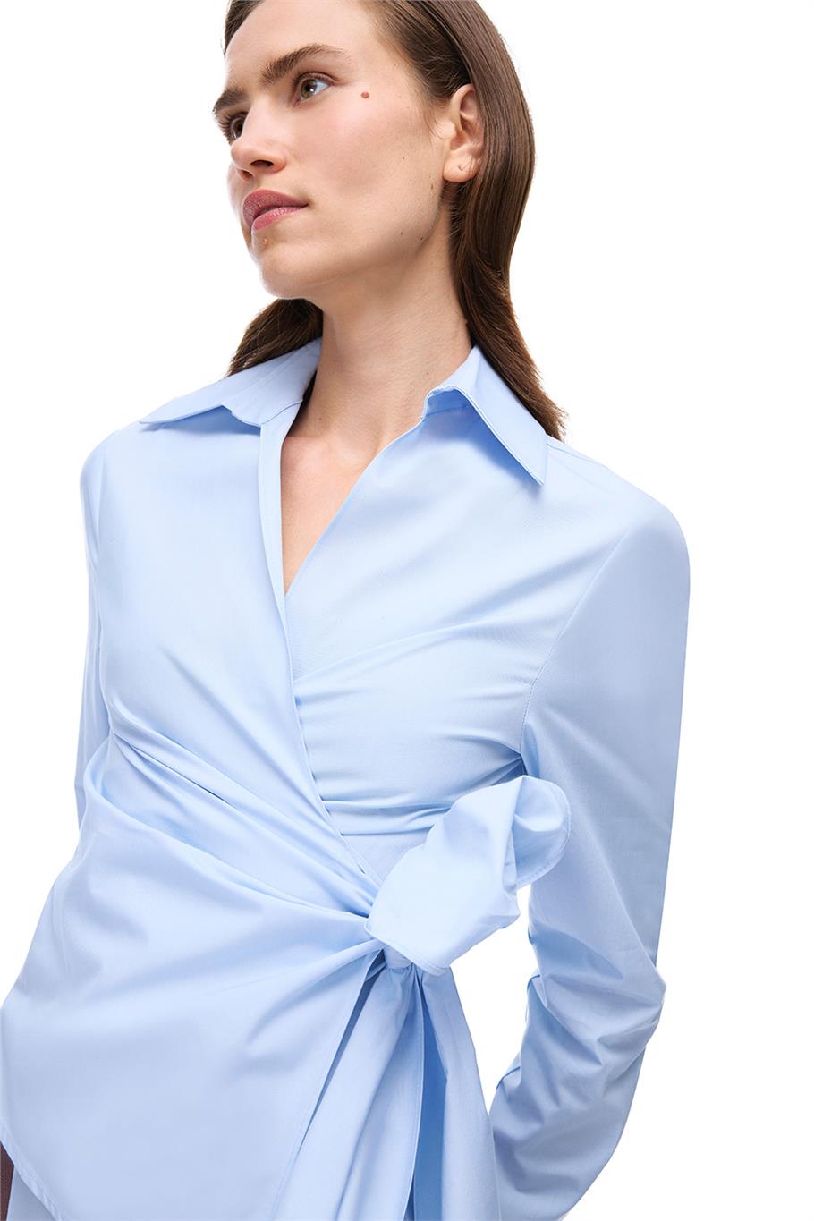 Mavi Klasik Yaka Gömlek