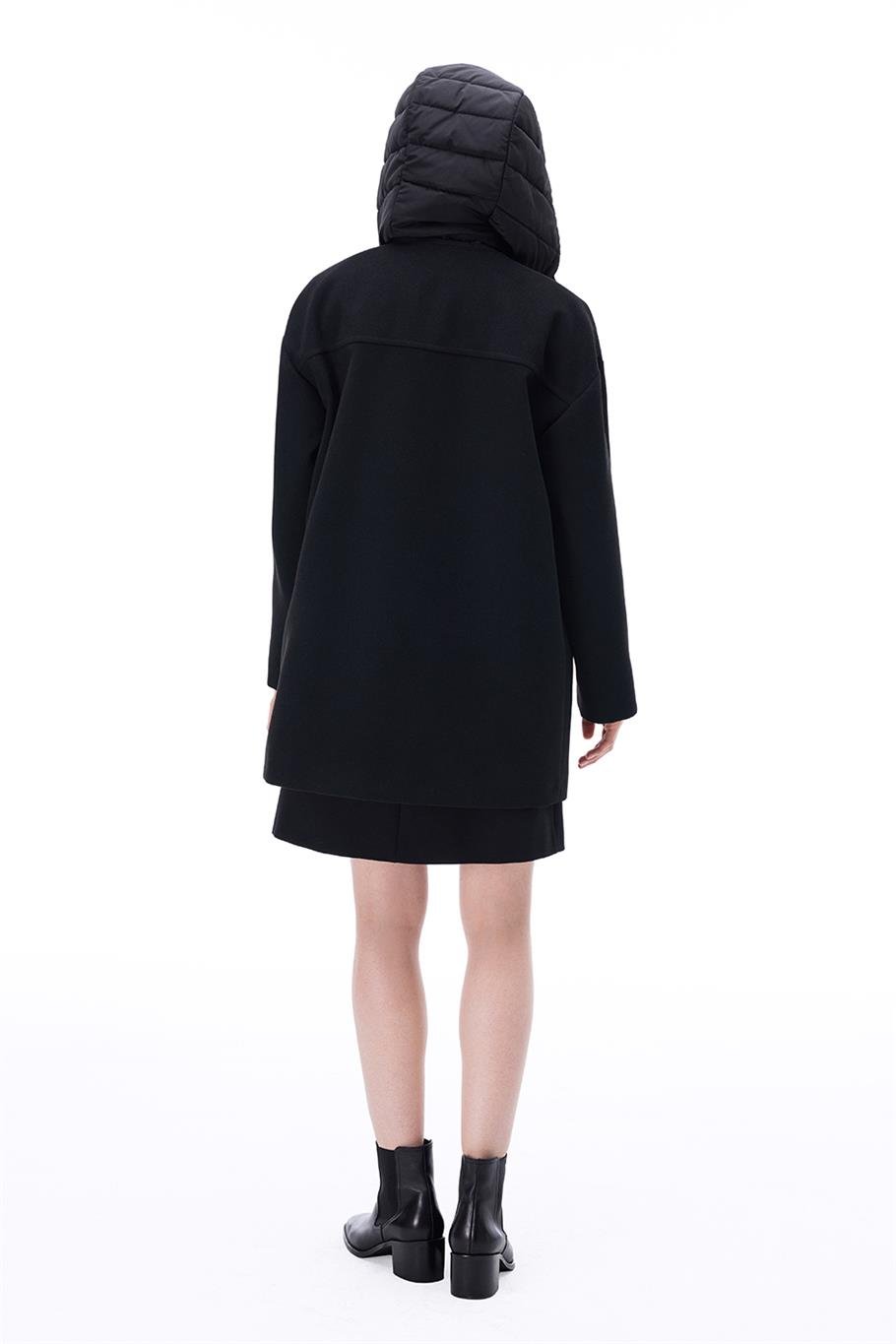 Mona Regular Fit Standart Boy Takma Kol Bisiklet Yaka Siyah Renk Kadın Kaban