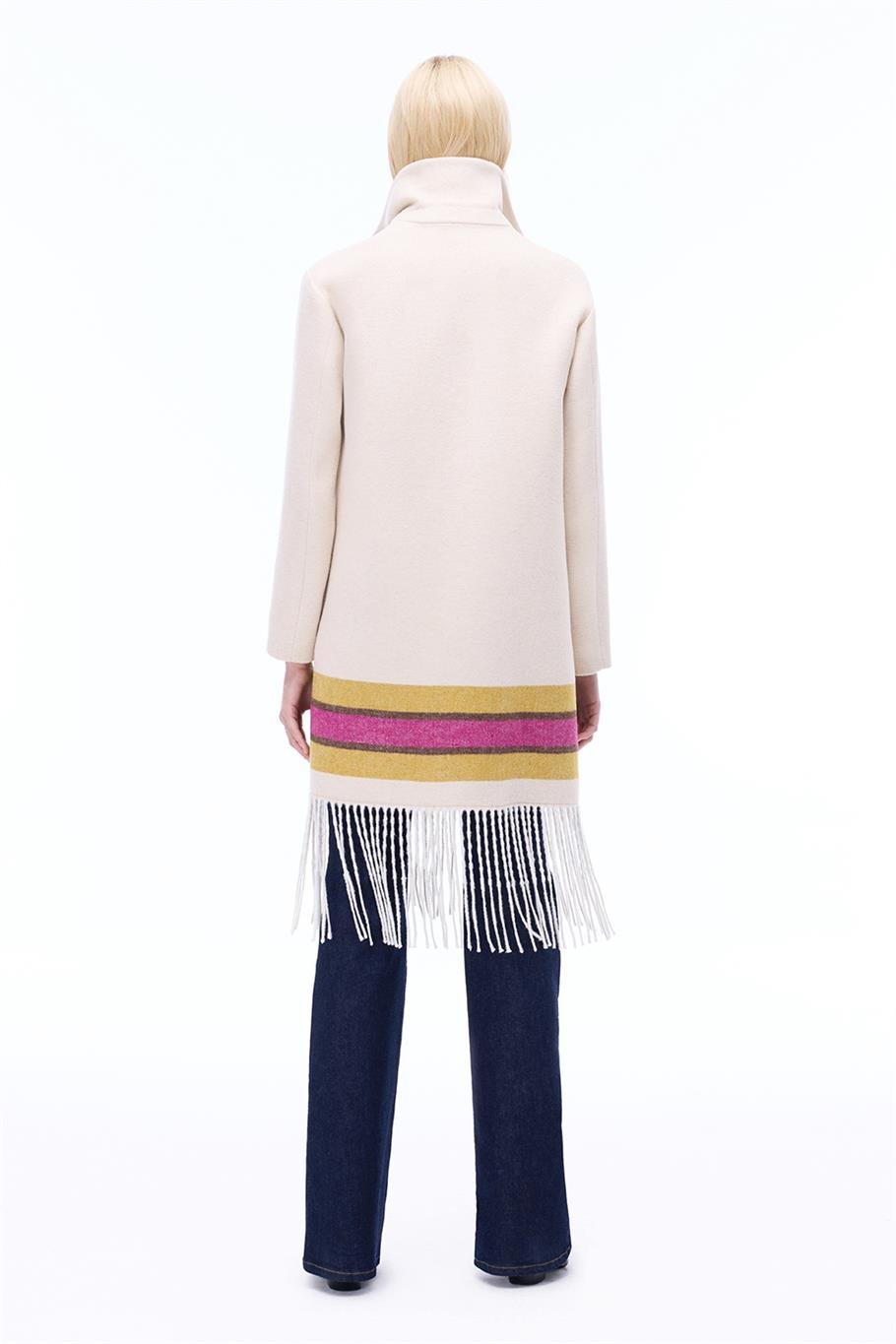 Pleasant Rahat Kalıp Diz Boy Ceket Yaka Bej Renk Kadın Kaban