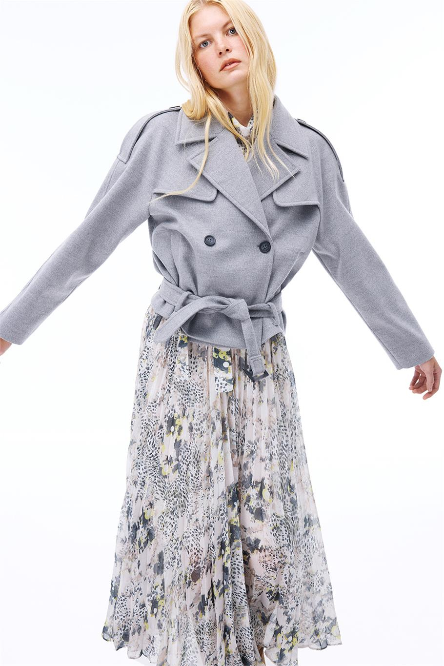 Sensorial Rahat Kalıp Kısa Boy Takma Kol Erkek Yaka Gri Melanj Renk Kadın Kaban