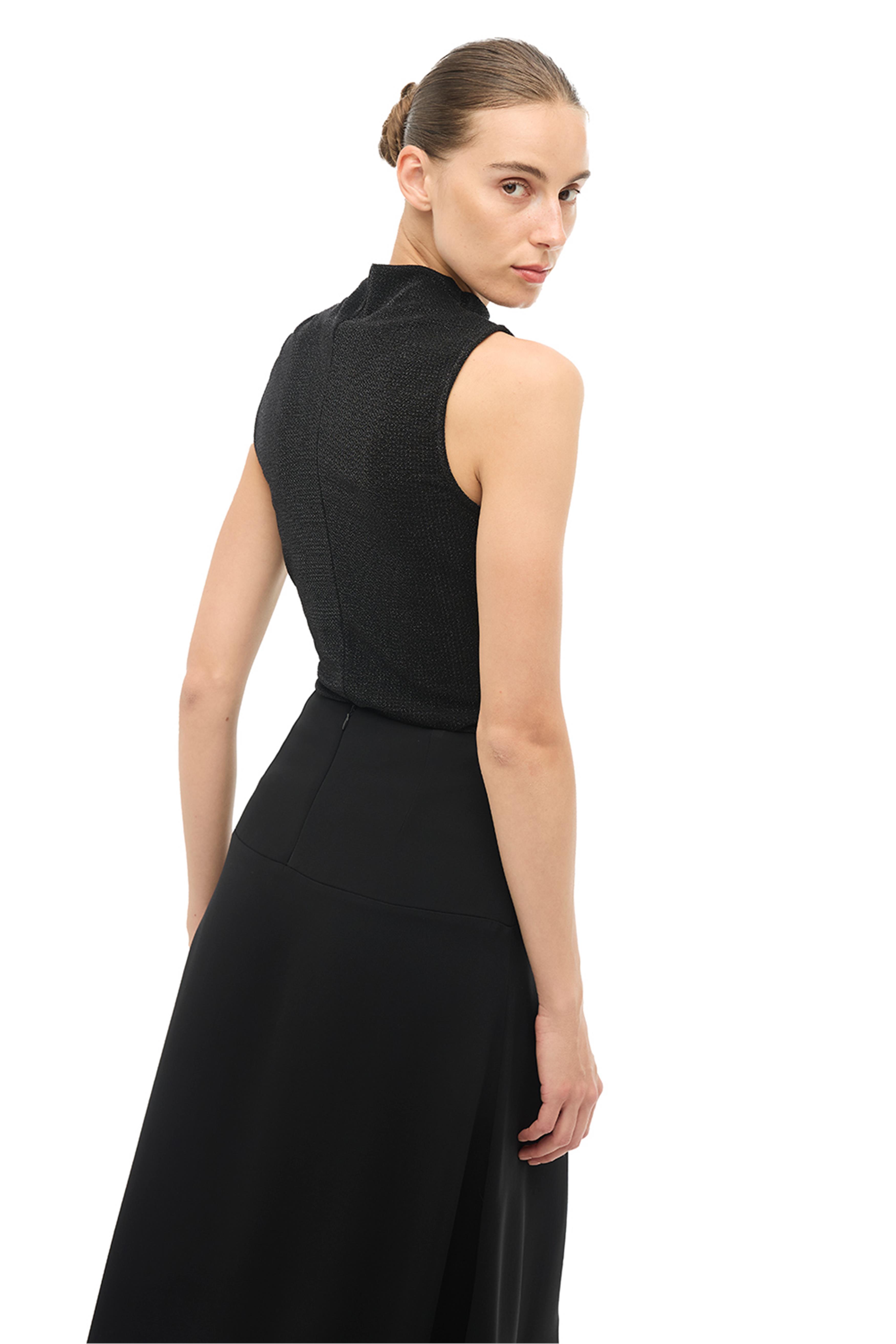 Siyah Asimetrik Yaka Slim Fit Bluz