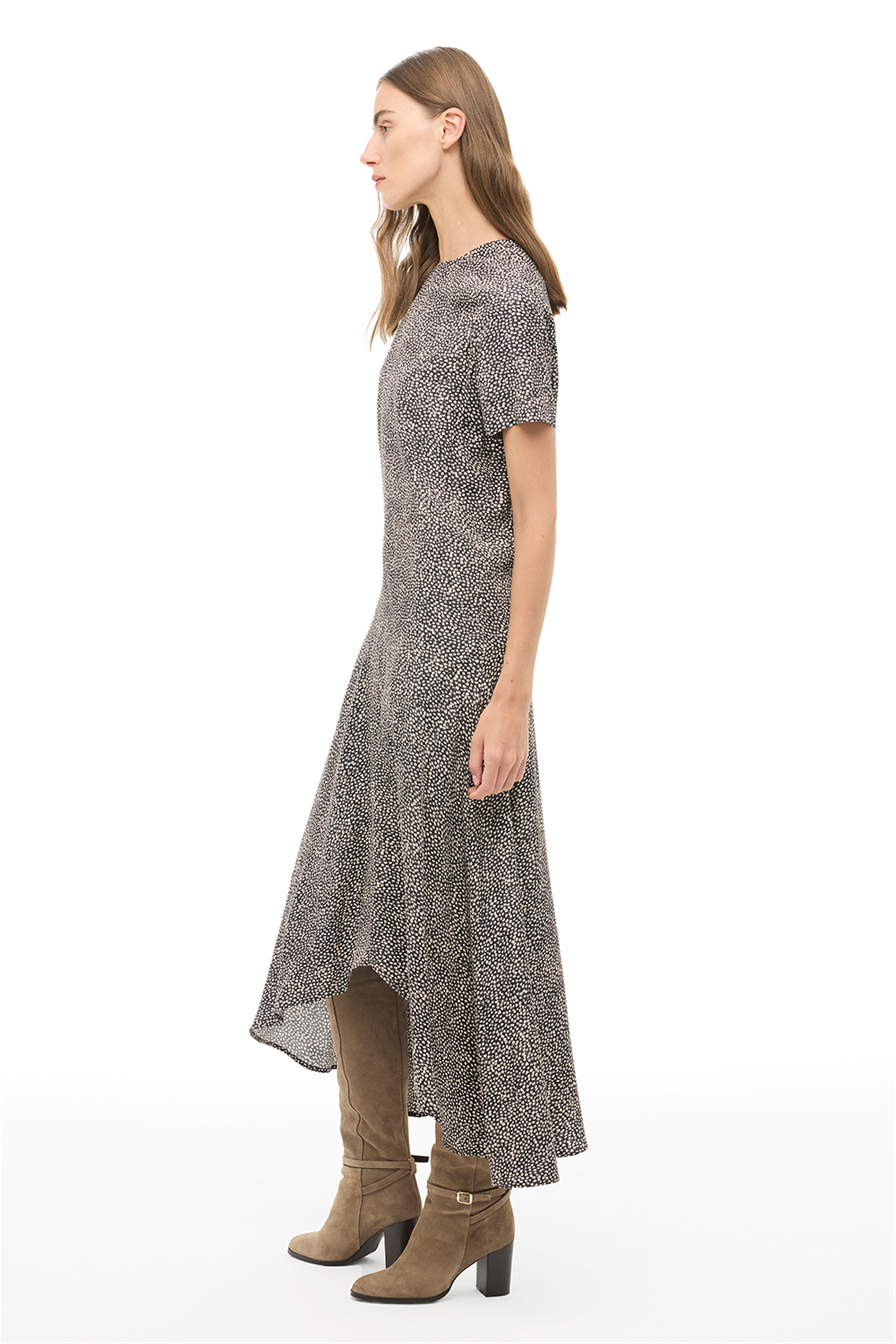 Siyah Beyaz Puantiye Desenli Midi Elbise