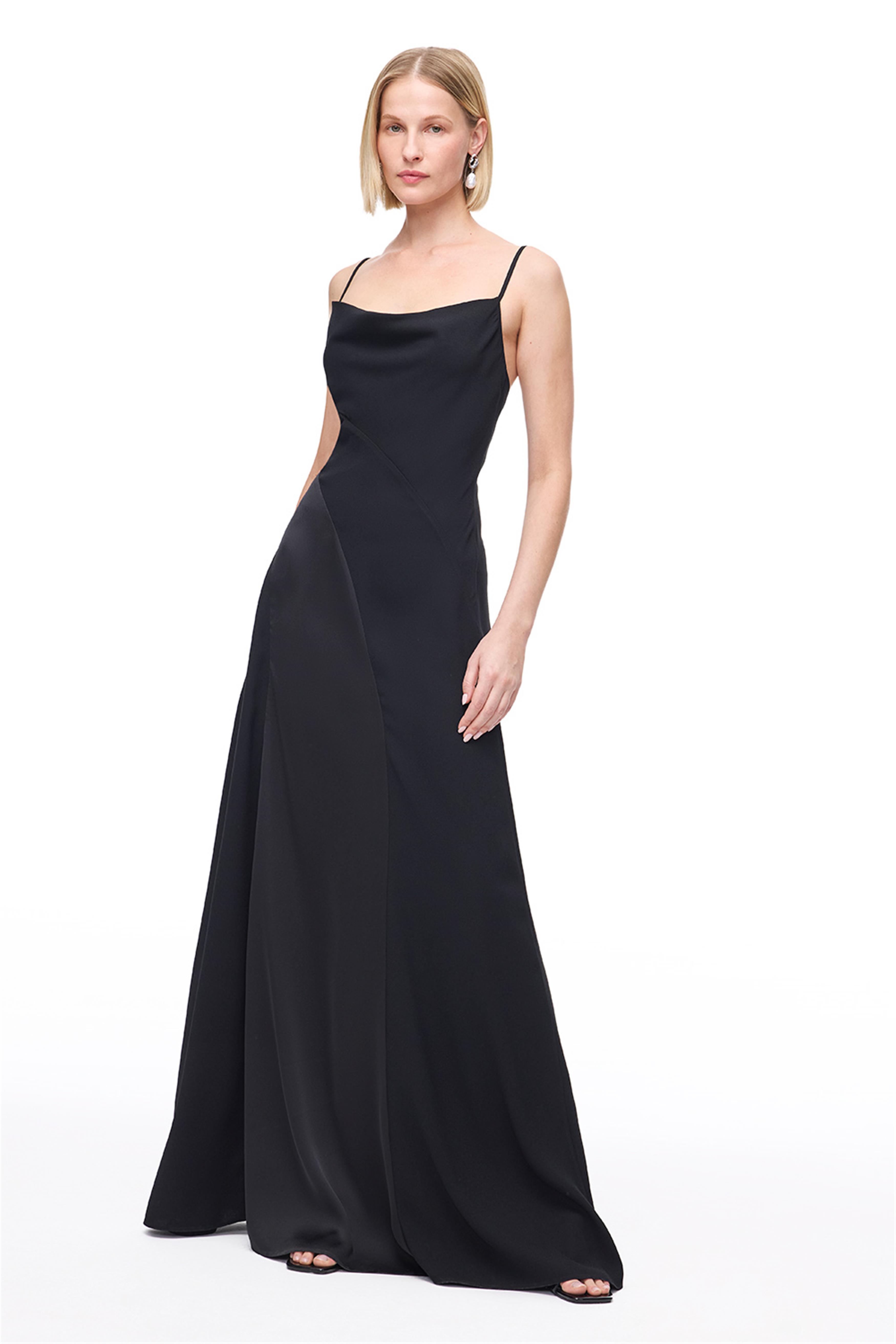 Siyah Degaje Yaka Uzun Siyah Elbise