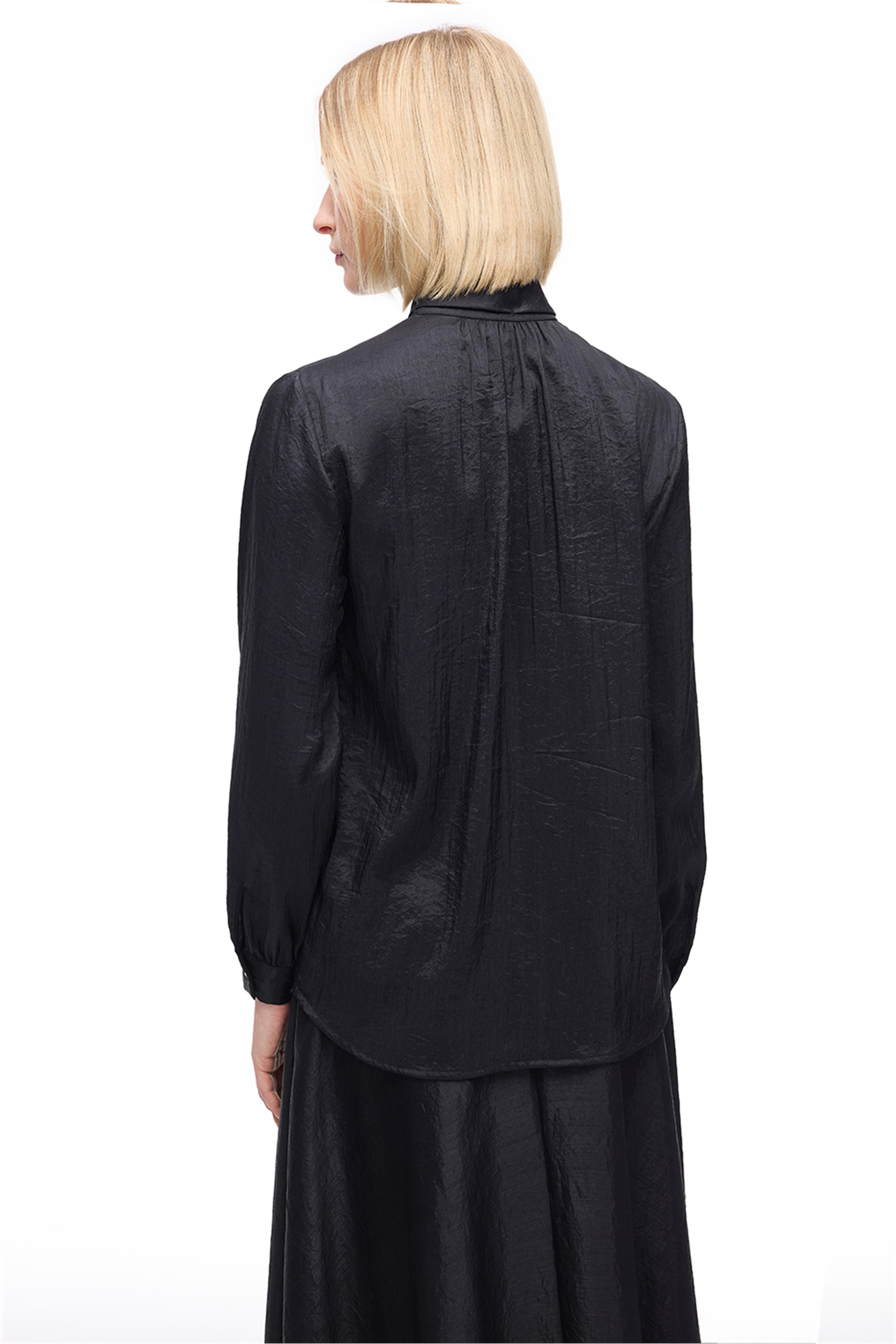 Siyah Düğmeli Uzun Kollu Bluz