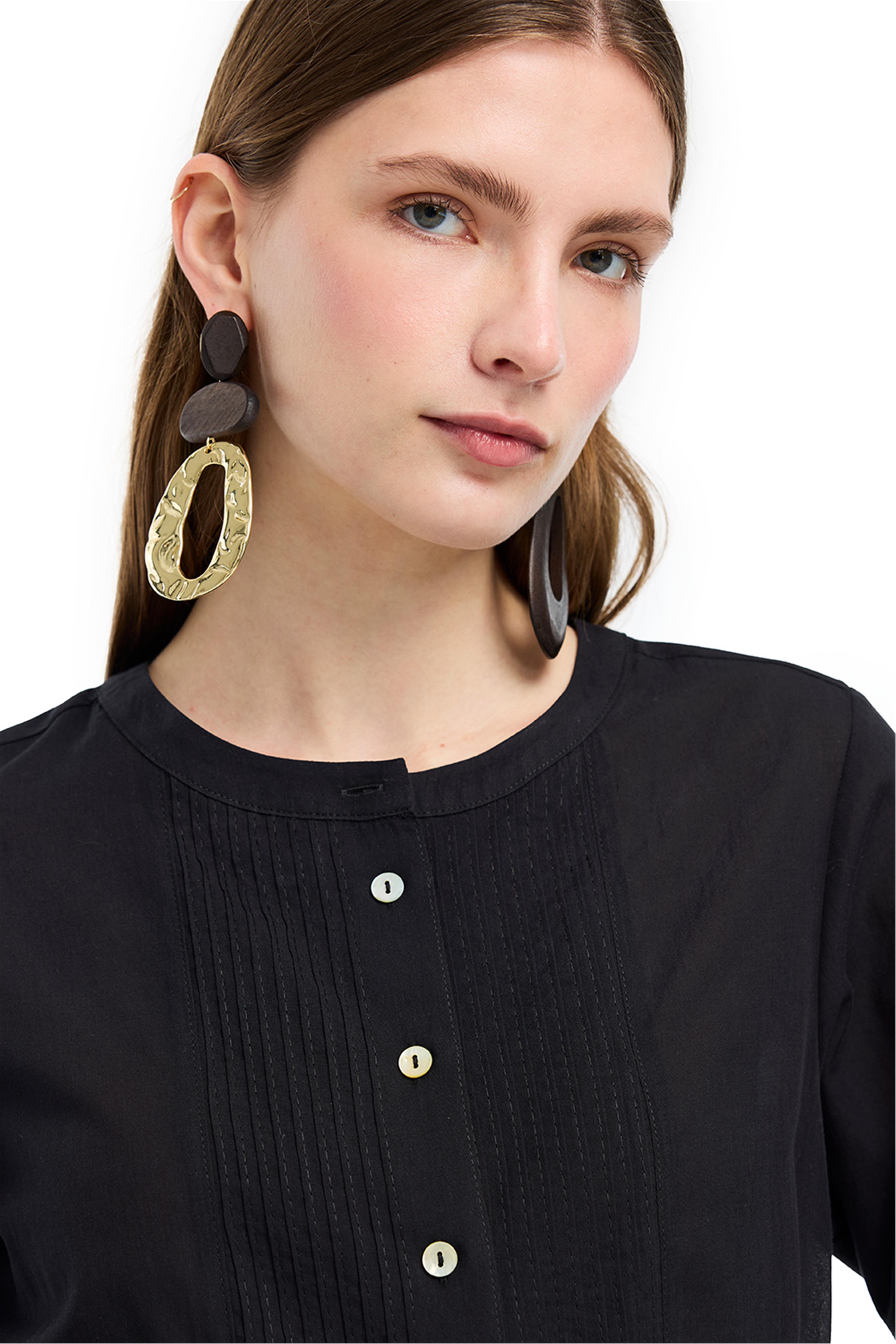 Siyah Hakim Yaka Pamuklu Uzun Kollu Gömlek