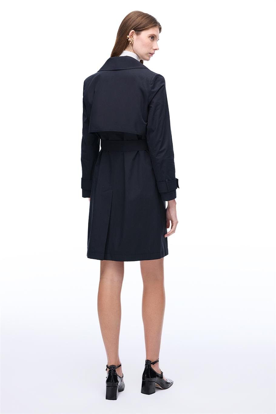 Siyah Klasik Yaka Trençkot