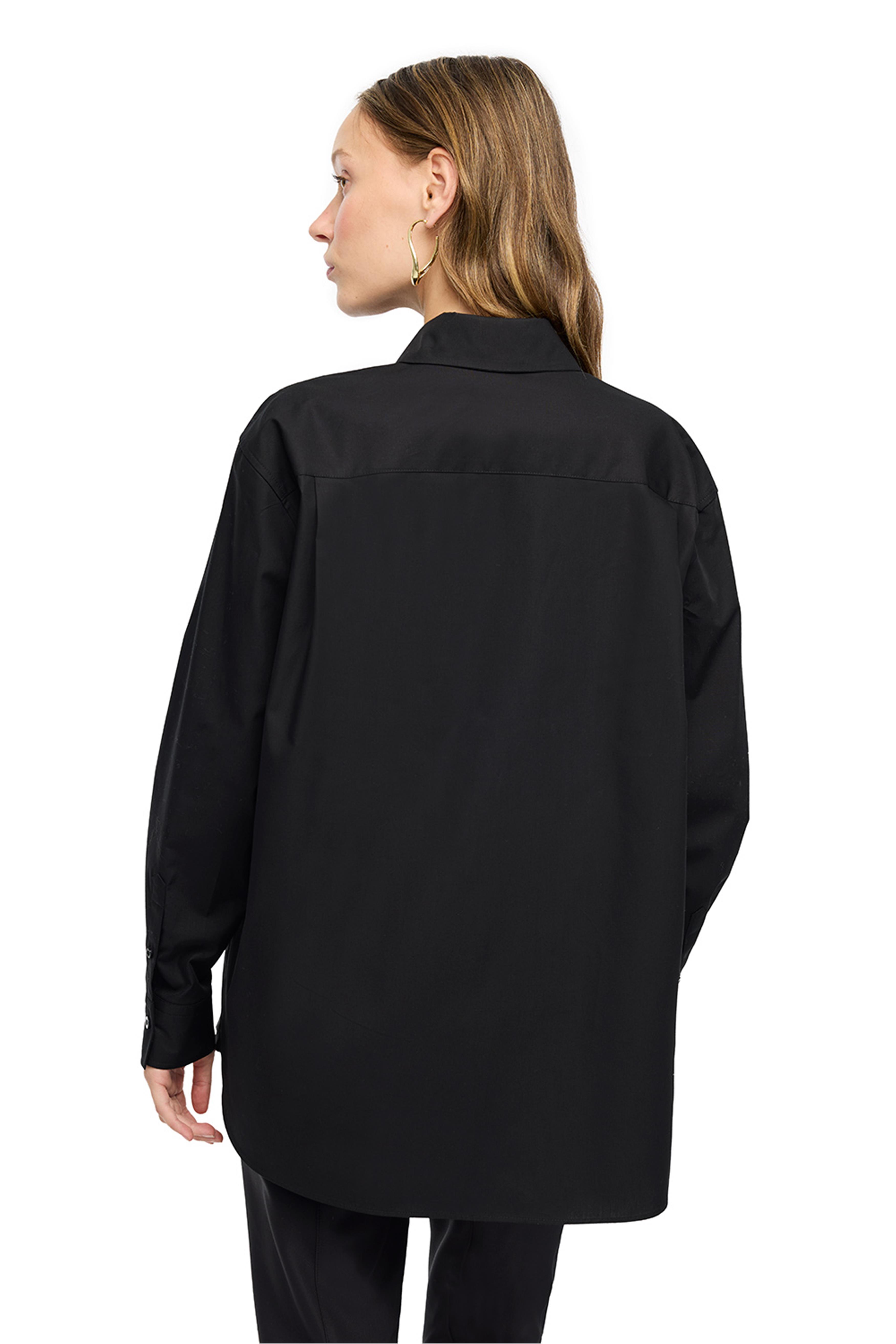 Siyah Rahat Kalıp Gömlek