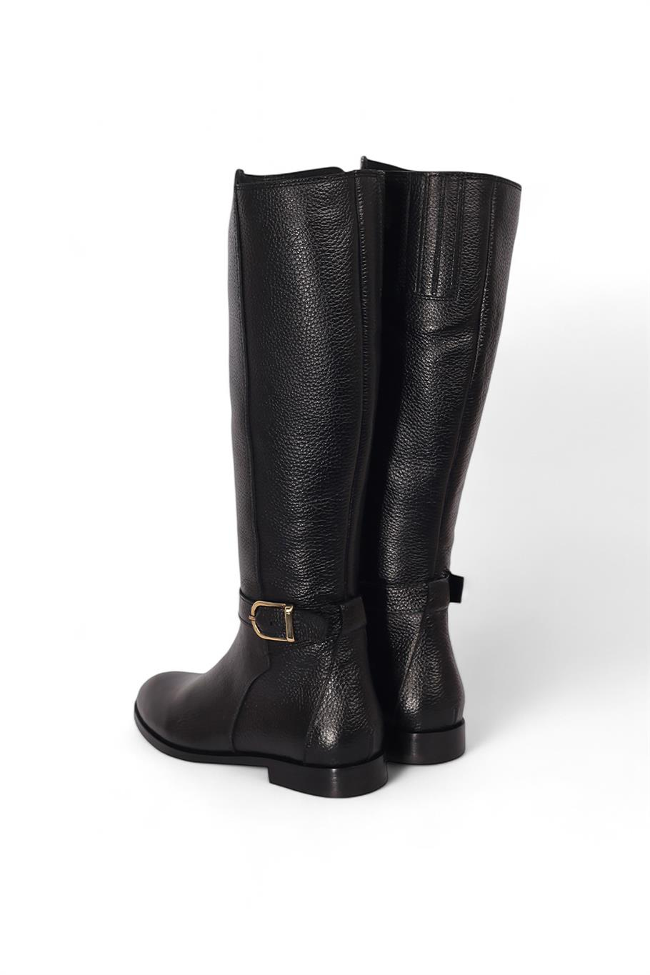 Siyah Toka Detaylı Çizme