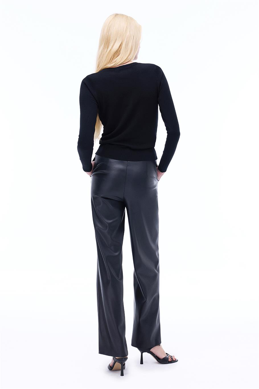 Siyah Triko Regular Fit Bisiklet Yaka Triko Hırka