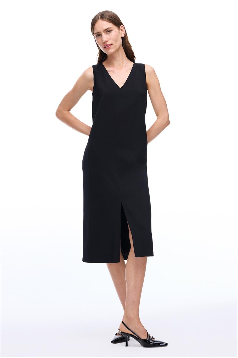 Siyah V-Yaka Midi Elbise