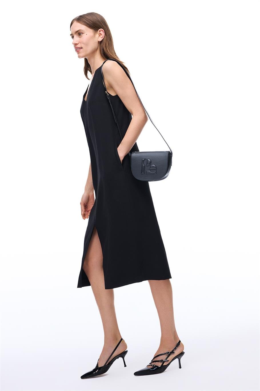 Siyah V-Yaka Midi Elbise