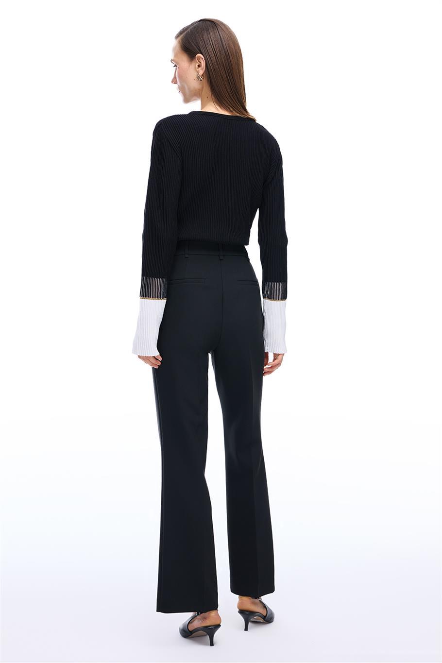 Siyah Yüksek Bel Slim Fit Dar Paça Pantolon