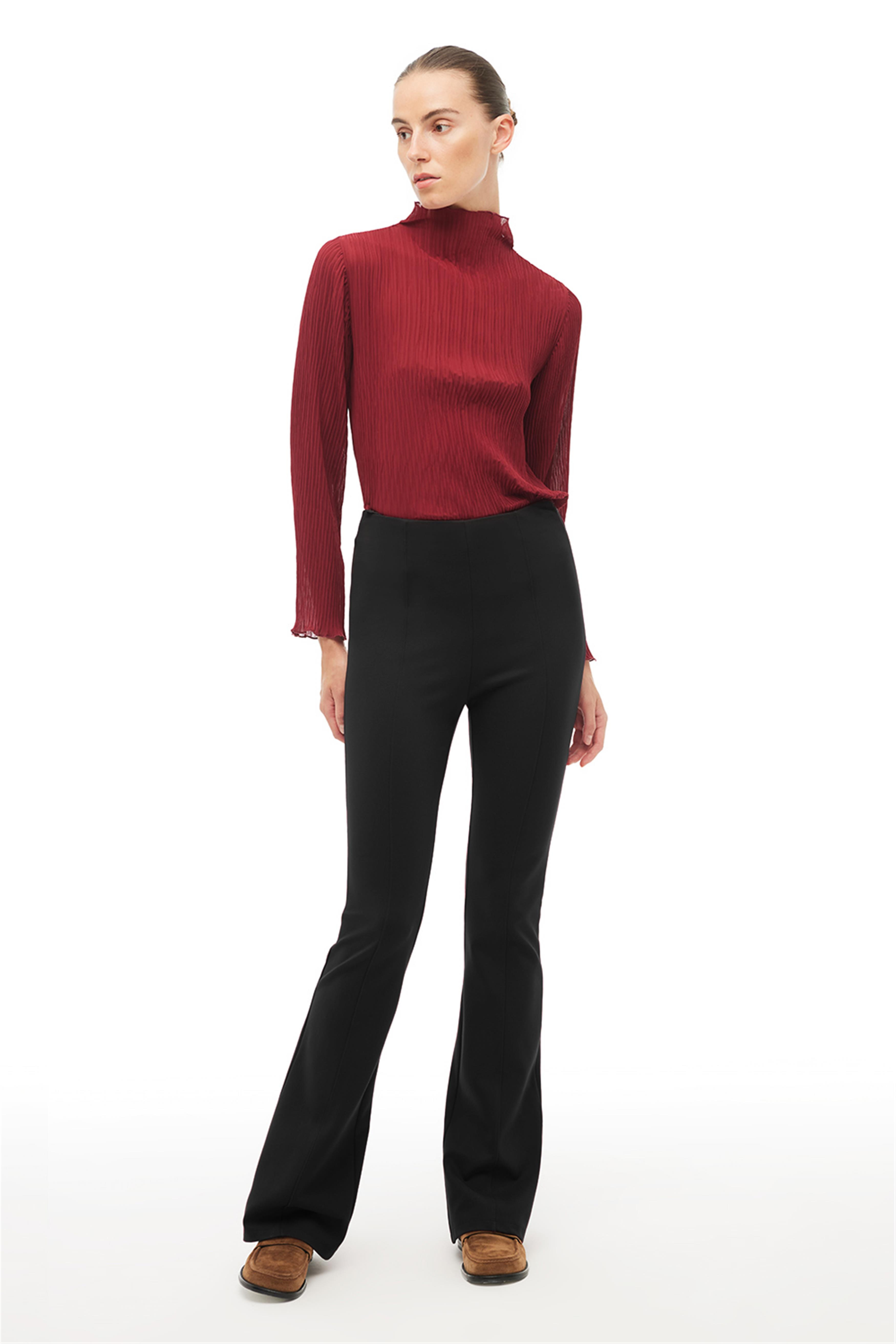 Siyah Yüksek Bel Slim Fit Geniş Paça Pantolon