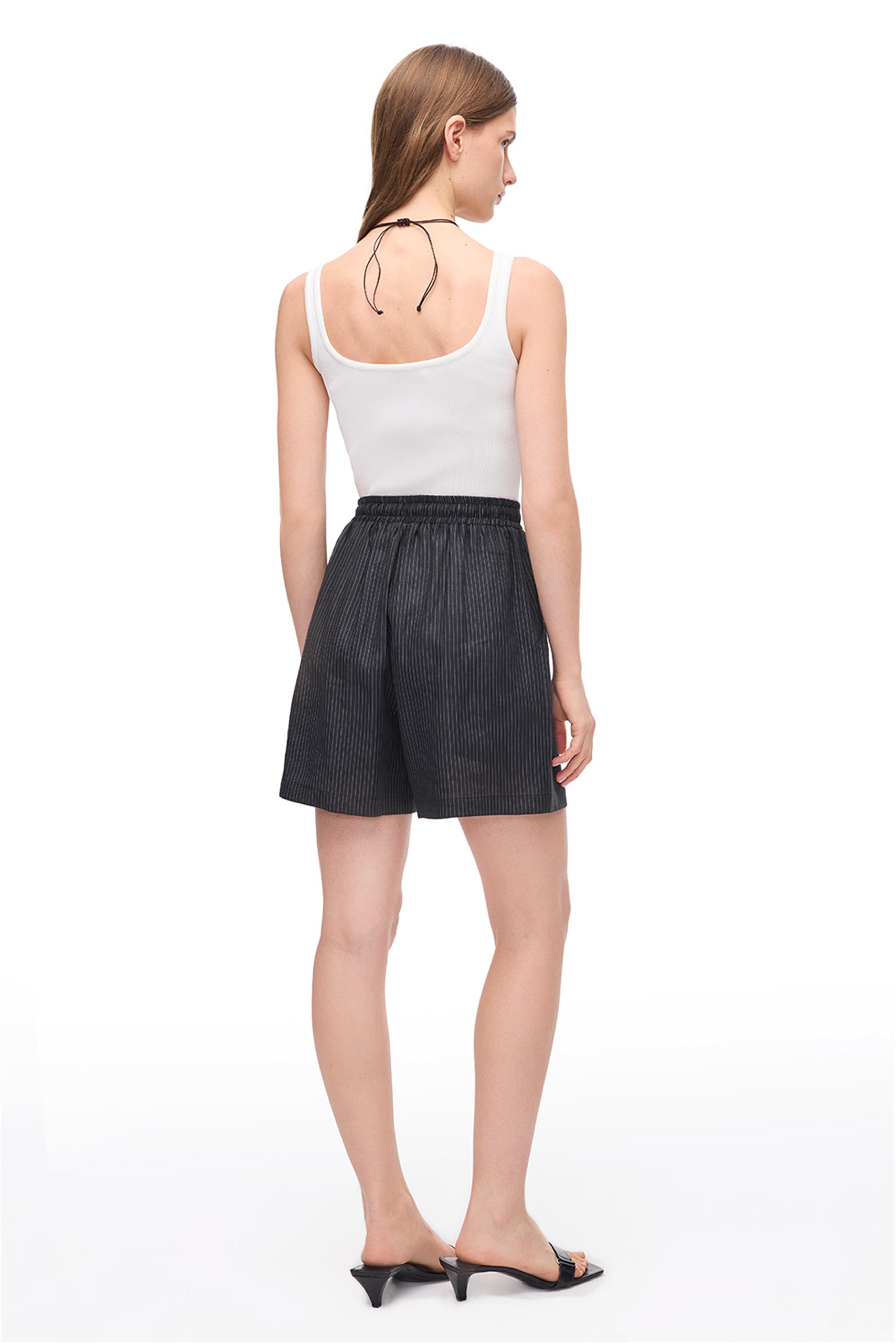 Siyah Yüksel Bel Keten Şort