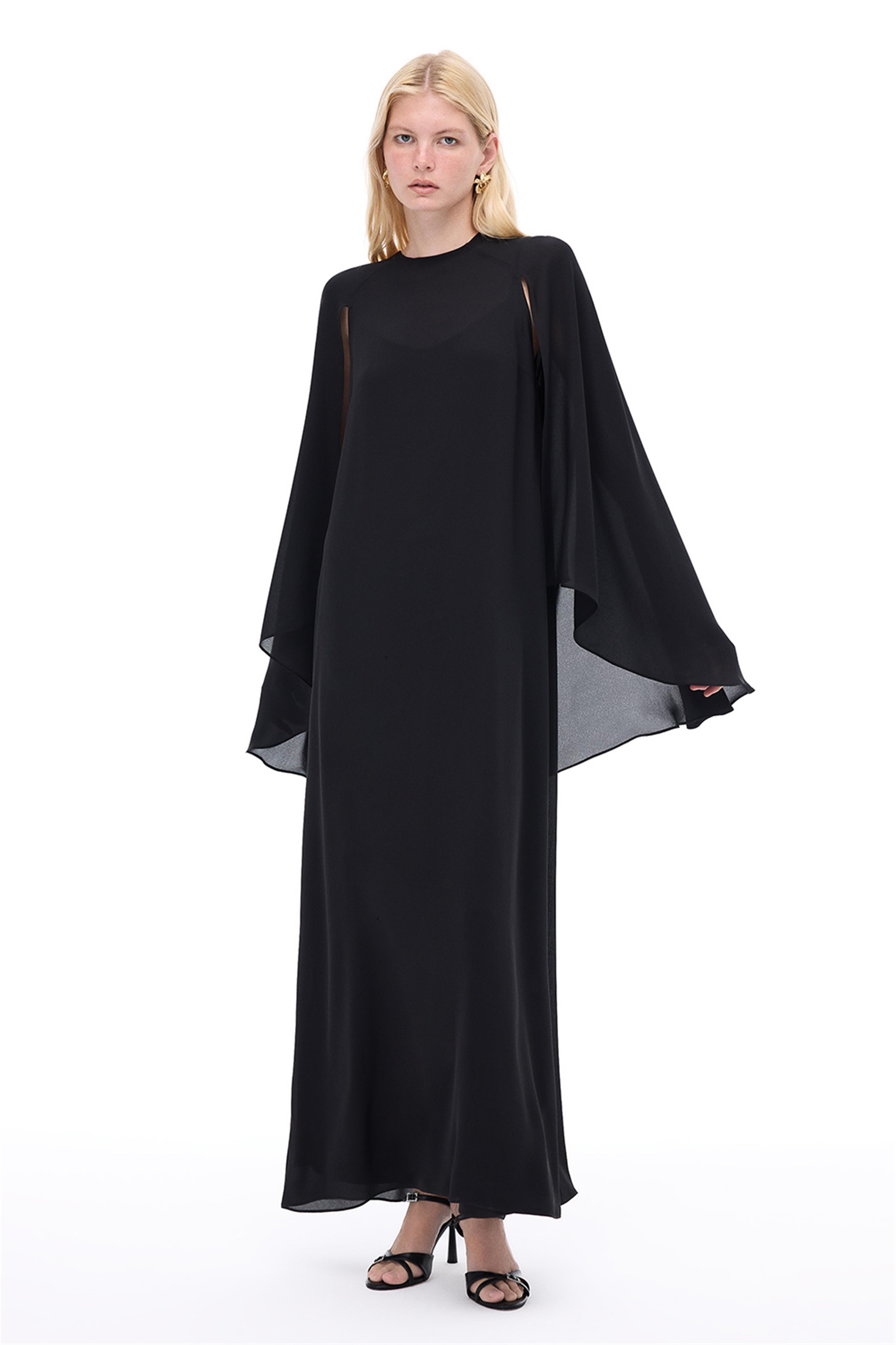 Siyah Yuvarlak Yaka Yarasa Kol Maxi Elbise