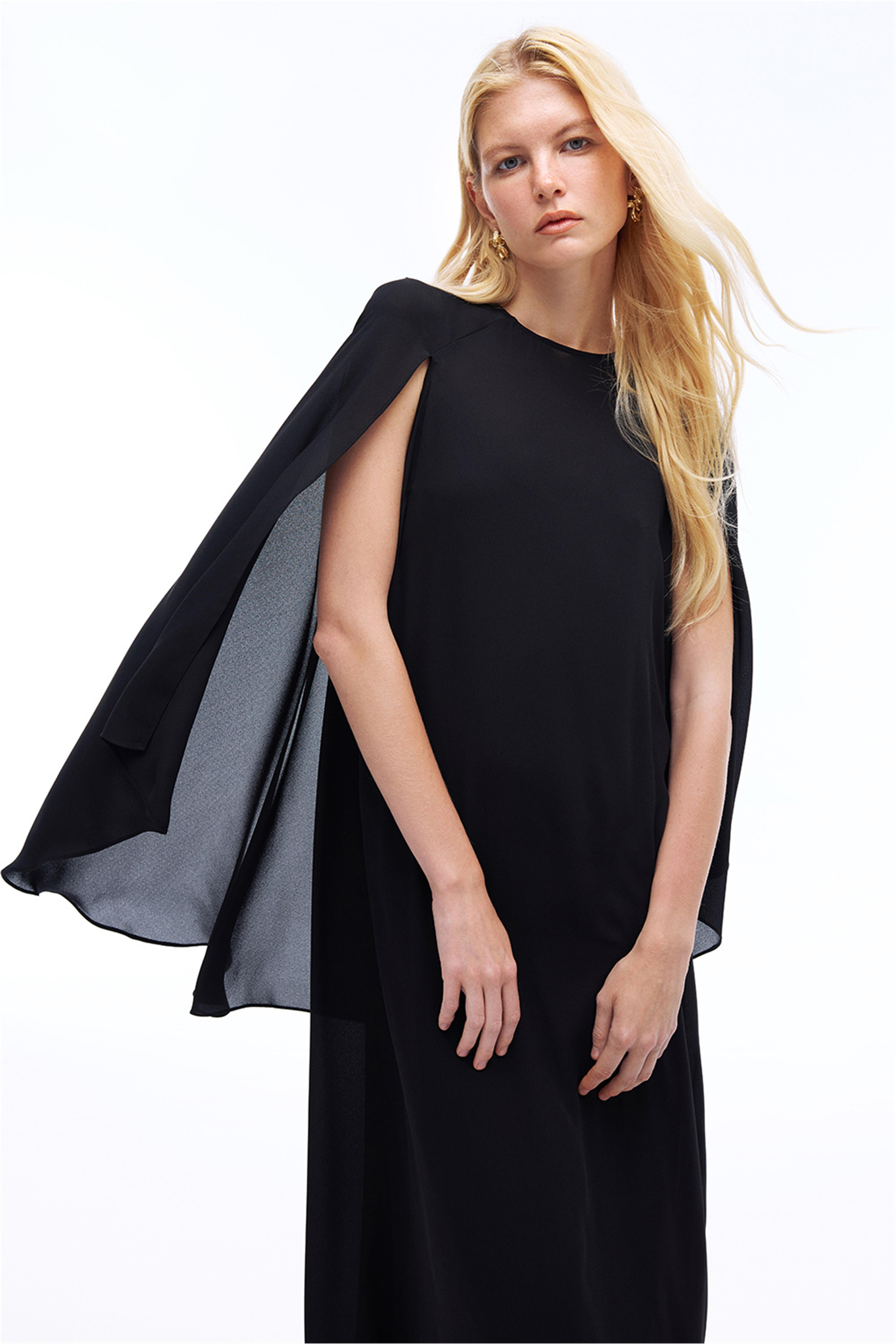 Siyah Yuvarlak Yaka Yarasa Kol Maxi Elbise