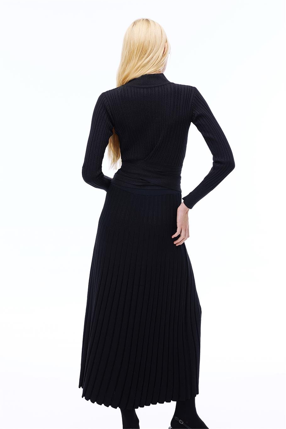 Triko Rahat Kalıp Bilek Boy Siyah Etek