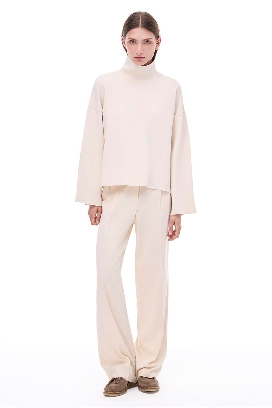 Triko Regular Fit Standart Boy Düşük Kollu Dik Yaka Ekru Kazak