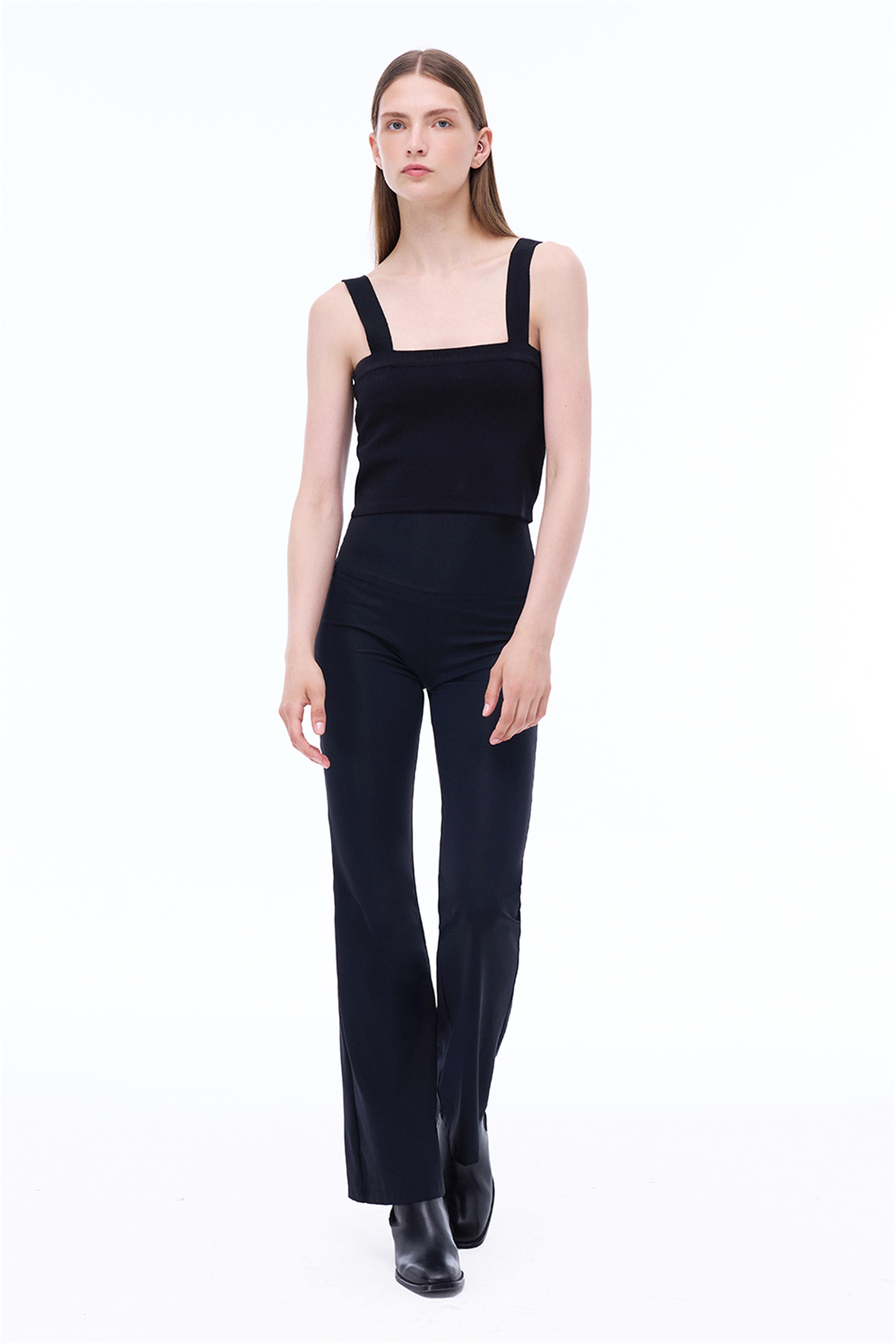 Triko Skinny Fit Crop Boy Askılı Kare Yaka Siyah Bluz