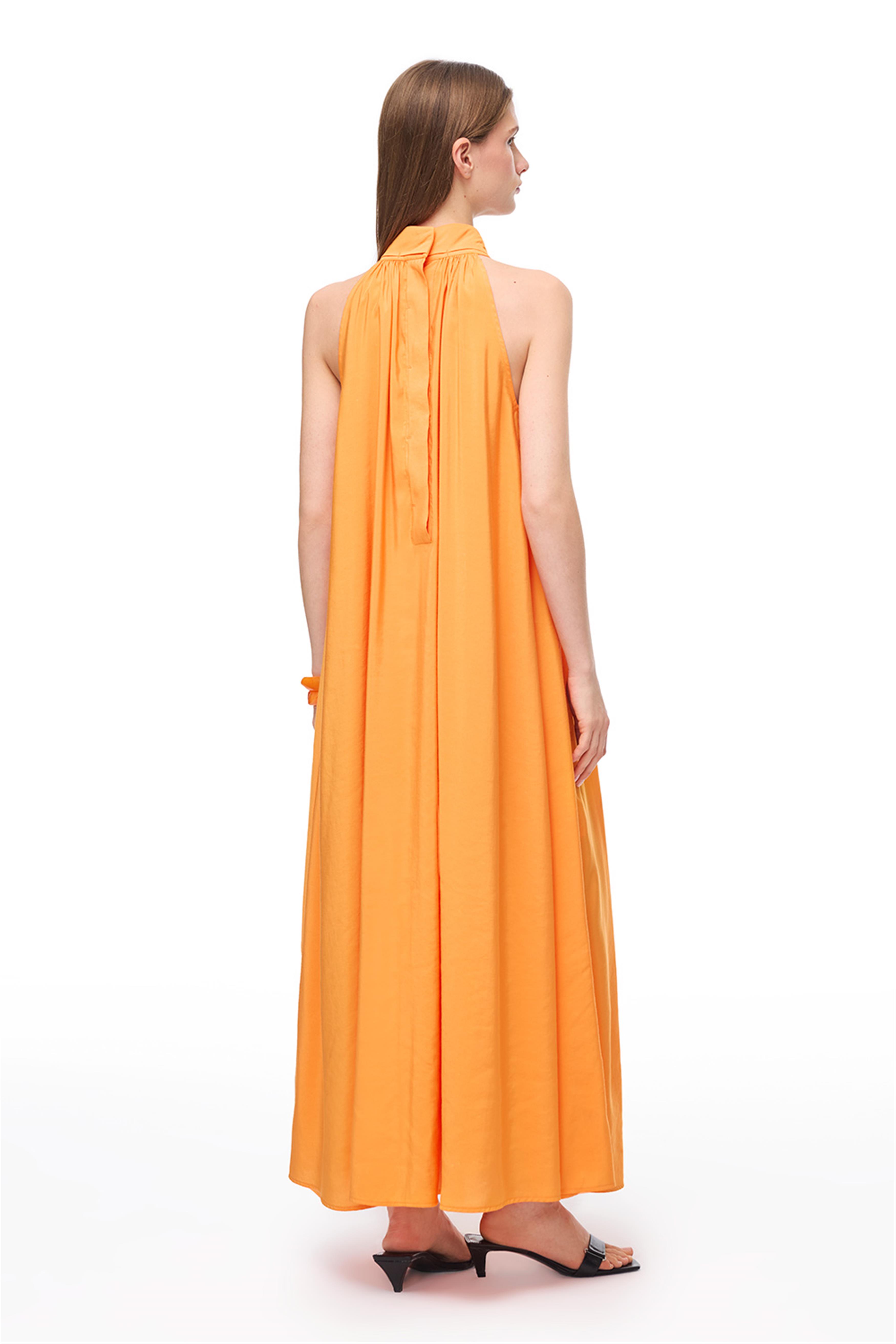 Turuncu Askılı Balıkçı Yaka Elbise