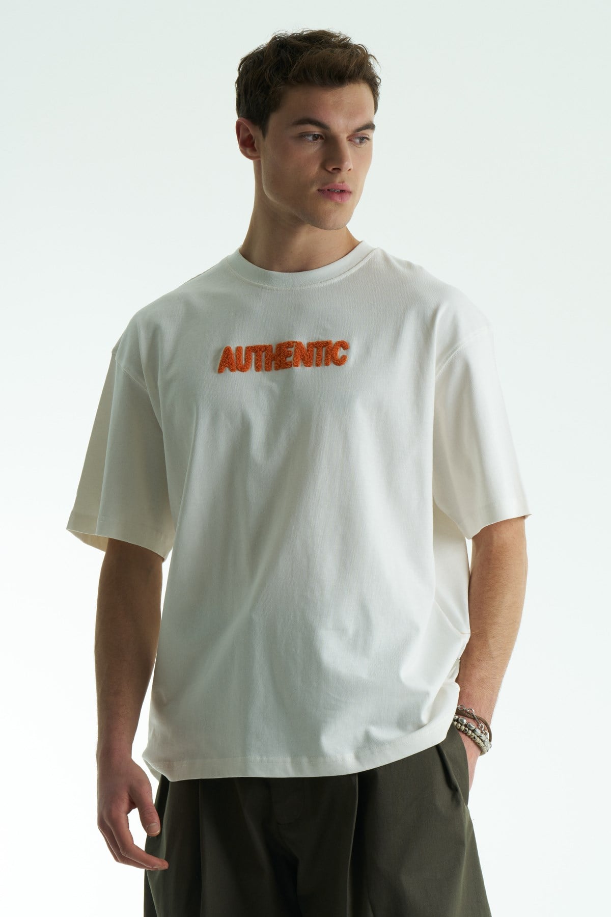 Authentic Oversize Erkek Tişört Ekru
