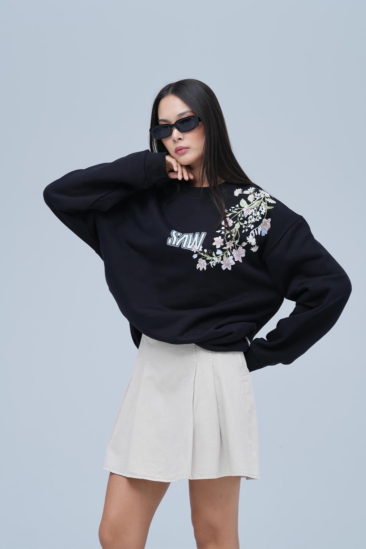 Bloom Spirit Oversize Sweatshirt Kadın Siyah