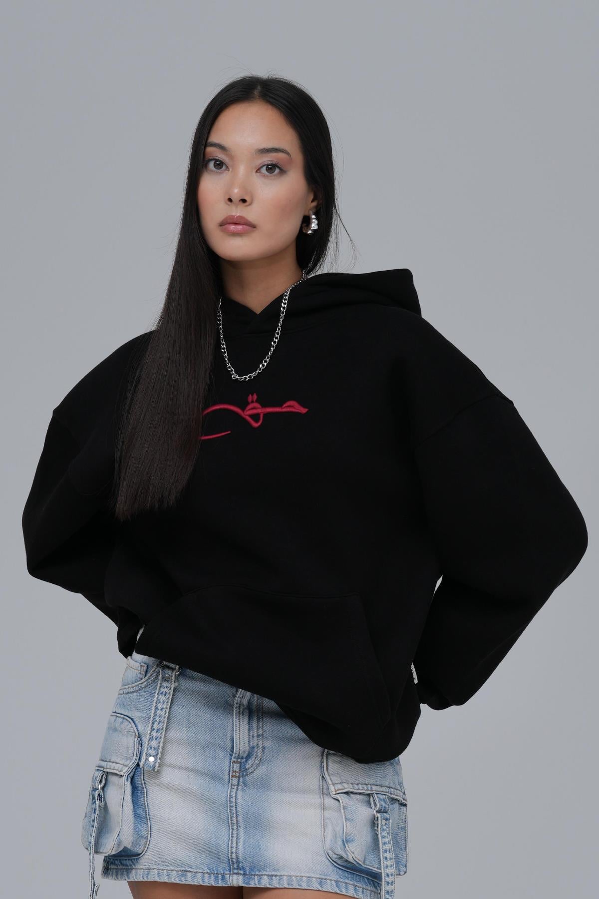 Calligraphy Carpet Oversize Sweatshirt Kadın Siyah