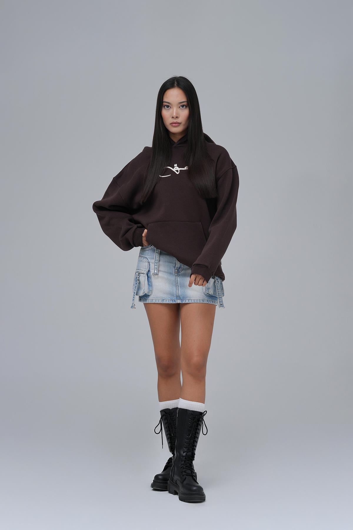Calligraphy Carpet Oversize Sweatshirt Kadın Kahverengi