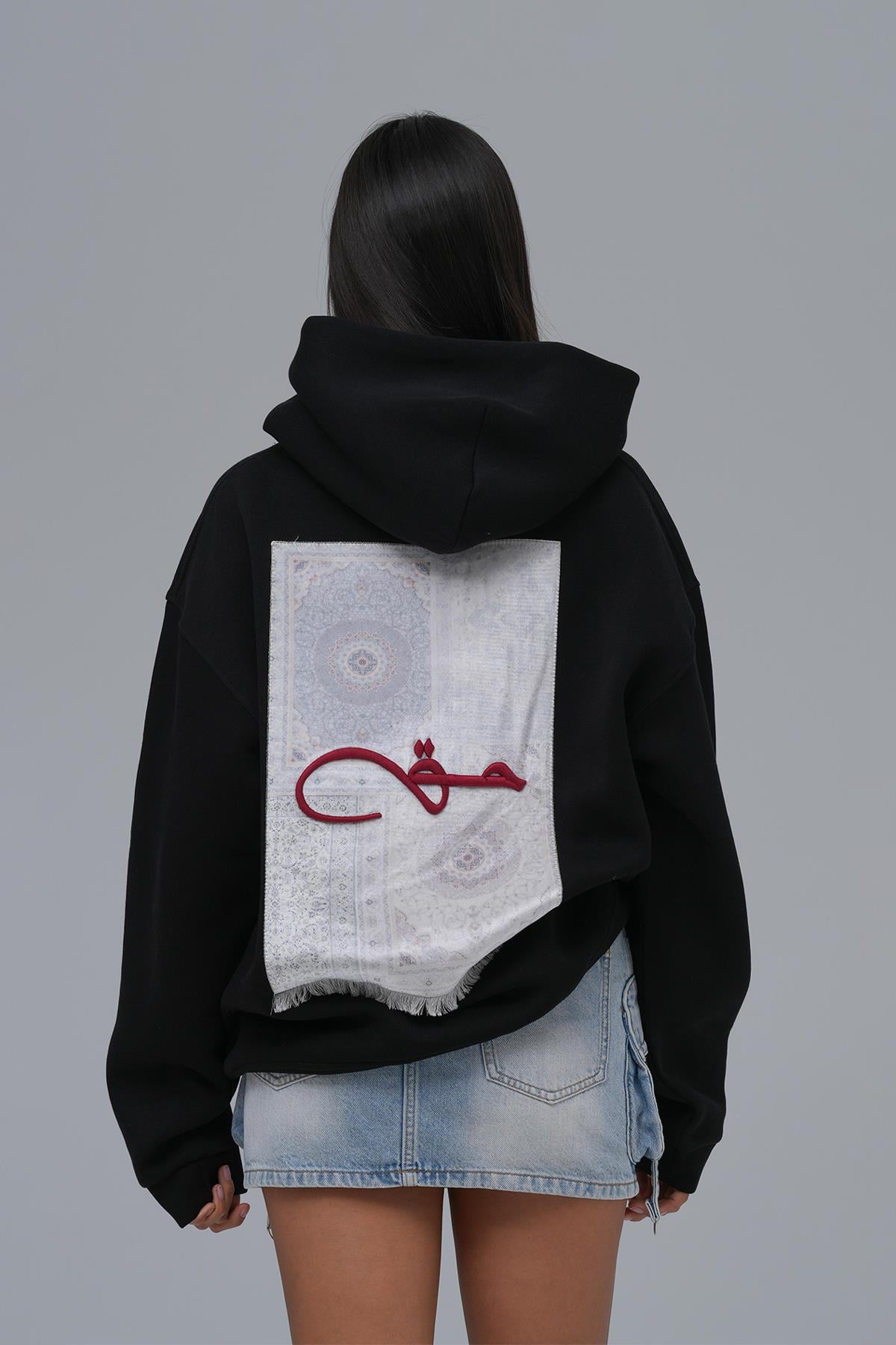 Calligraphy Carpet Oversize Sweatshirt Kadın Siyah
