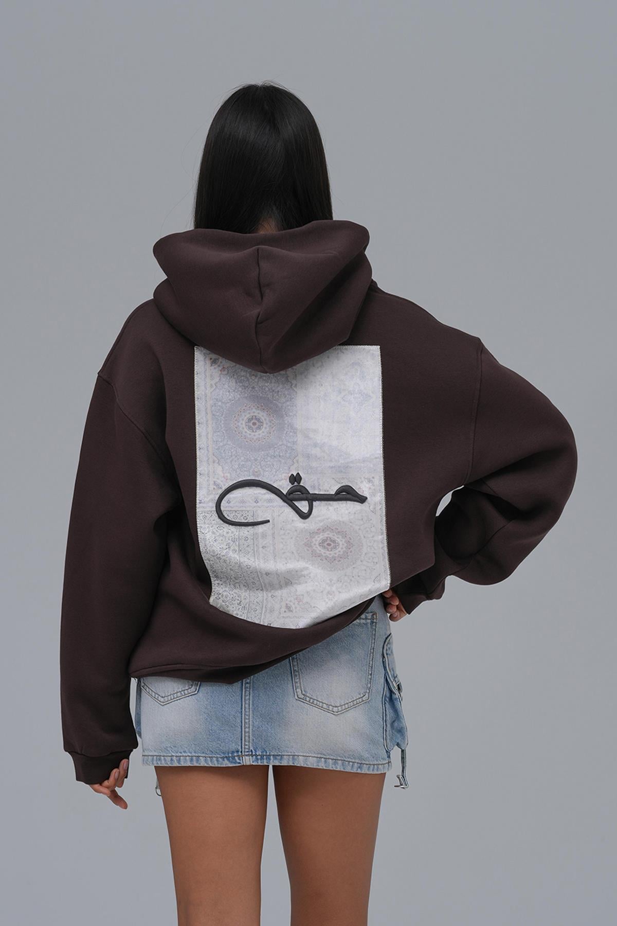 Calligraphy Carpet Oversize Sweatshirt Kadın Kahverengi