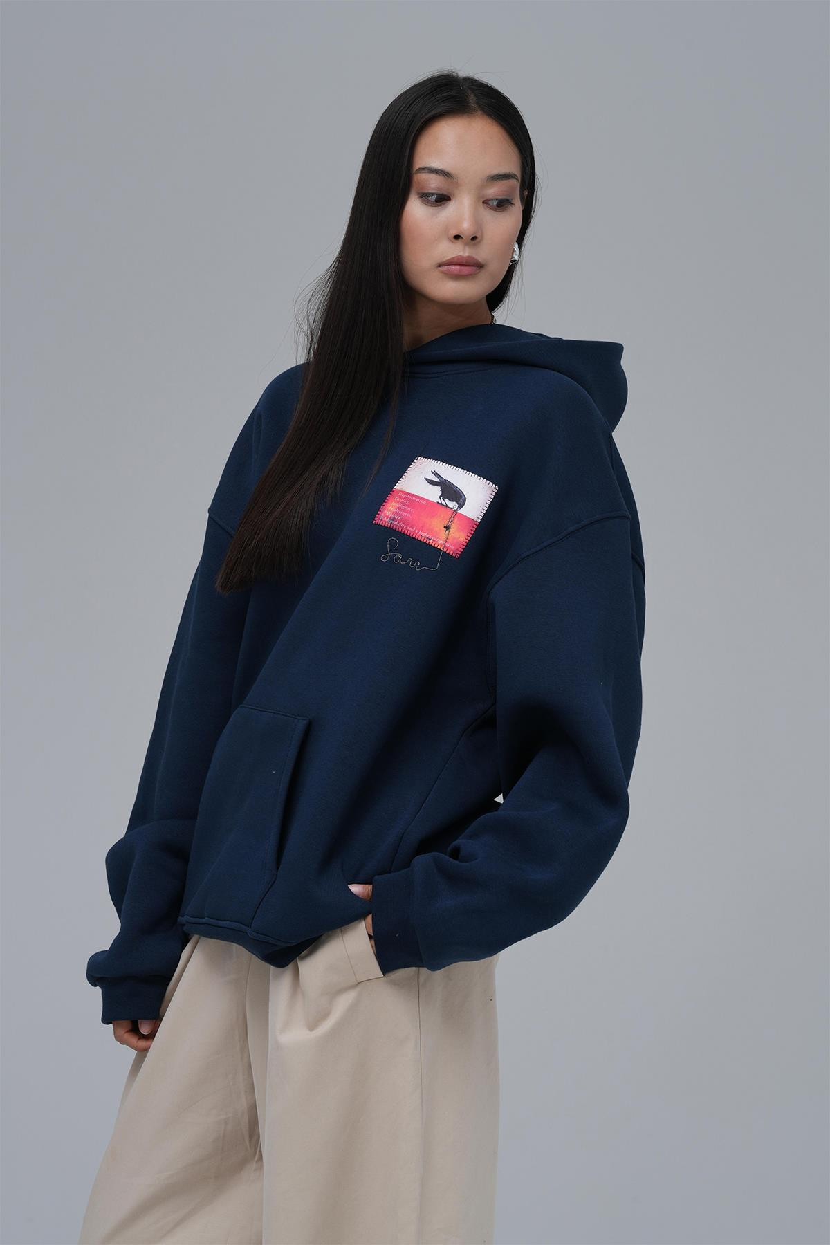 Crow of Transformation Oversize Sweatshirt Kadın İndigo