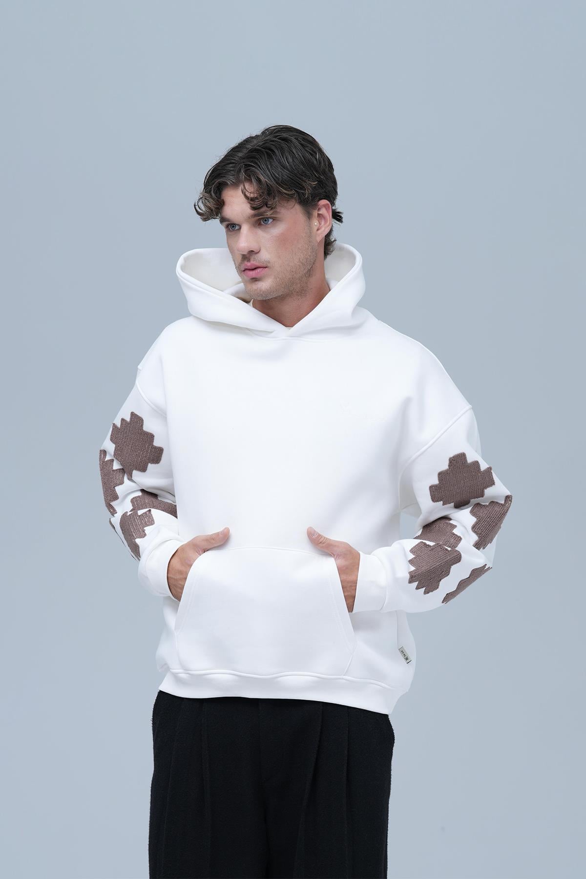Heritage Geometry Oversize Sweatshirt Erkek Ekru