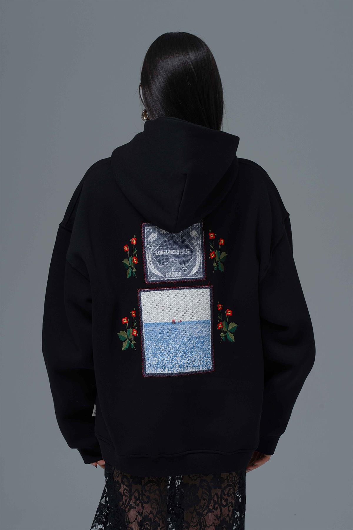 Loneliness Is a Choice Oversize Sweatshirt Kadın Siyah