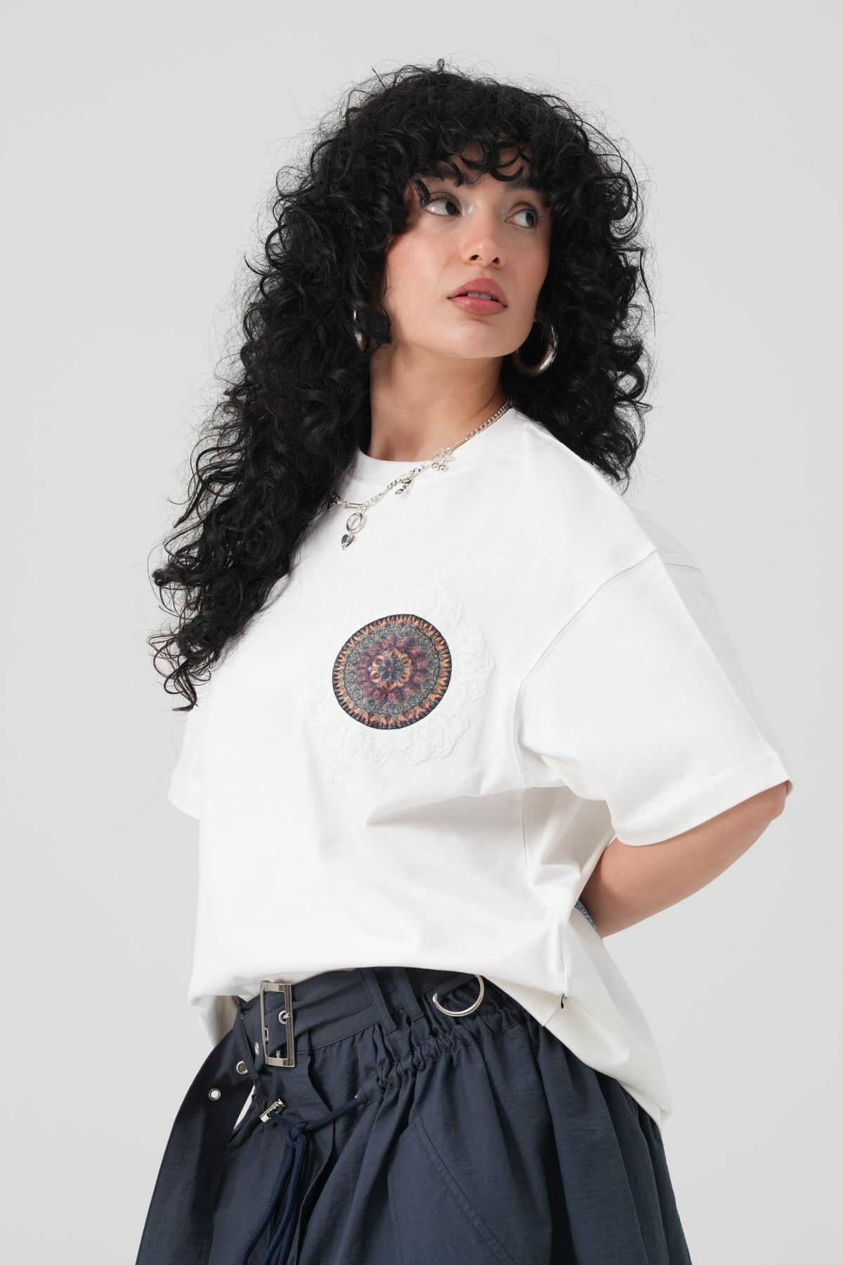 Mandala Aura Oversize Kadın Tişört Ekru