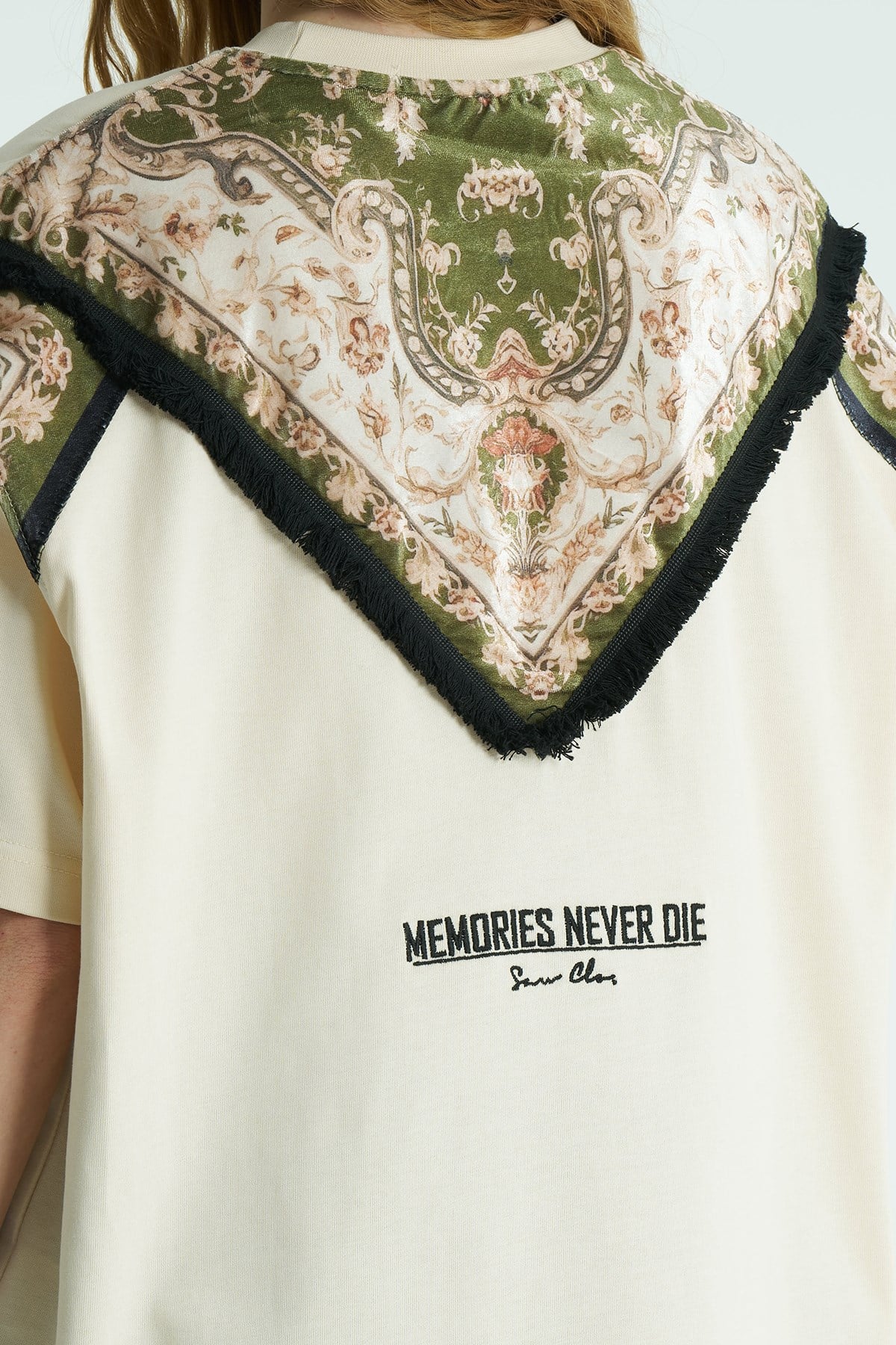Memories Never Die Oversize Kadın Tişört Stone
