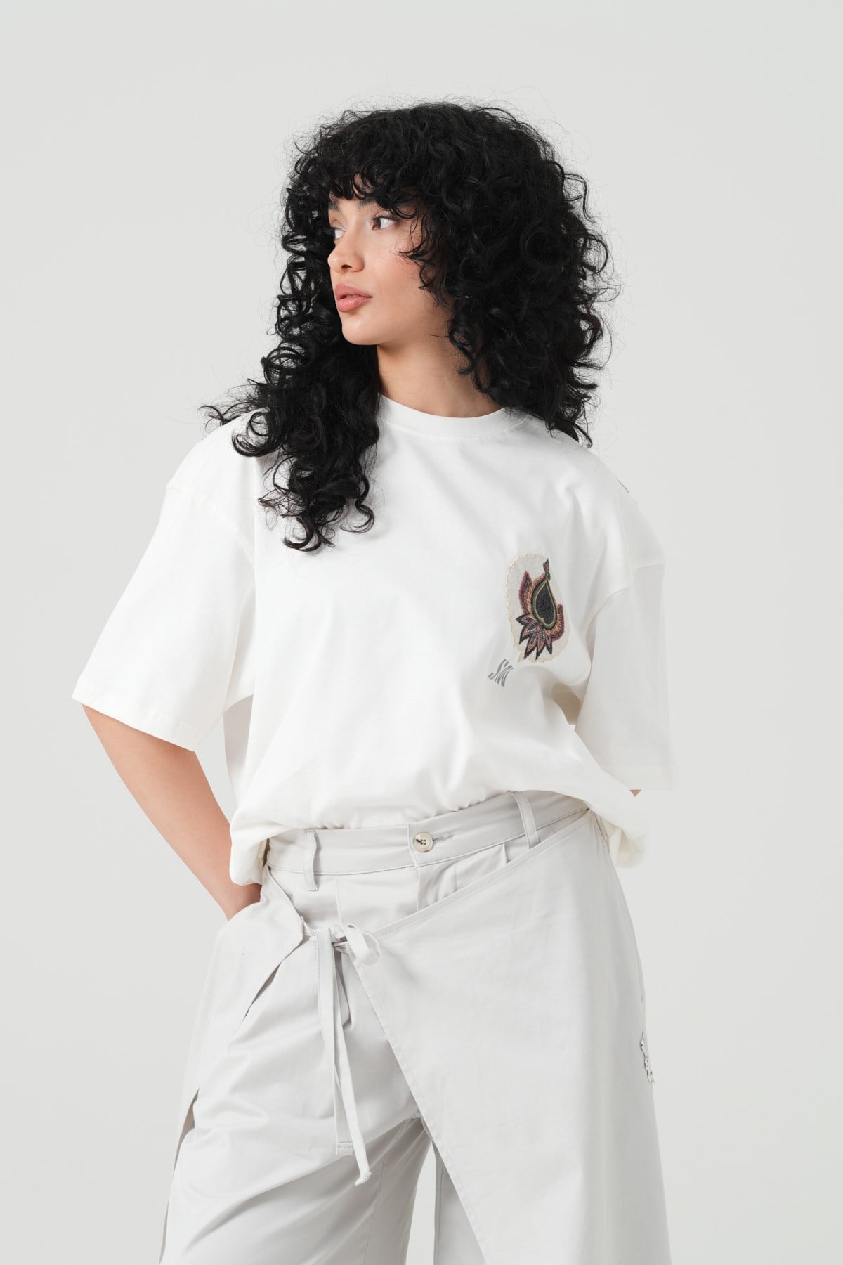 Paisley Wings Oversize Kadın Tişört Ekru