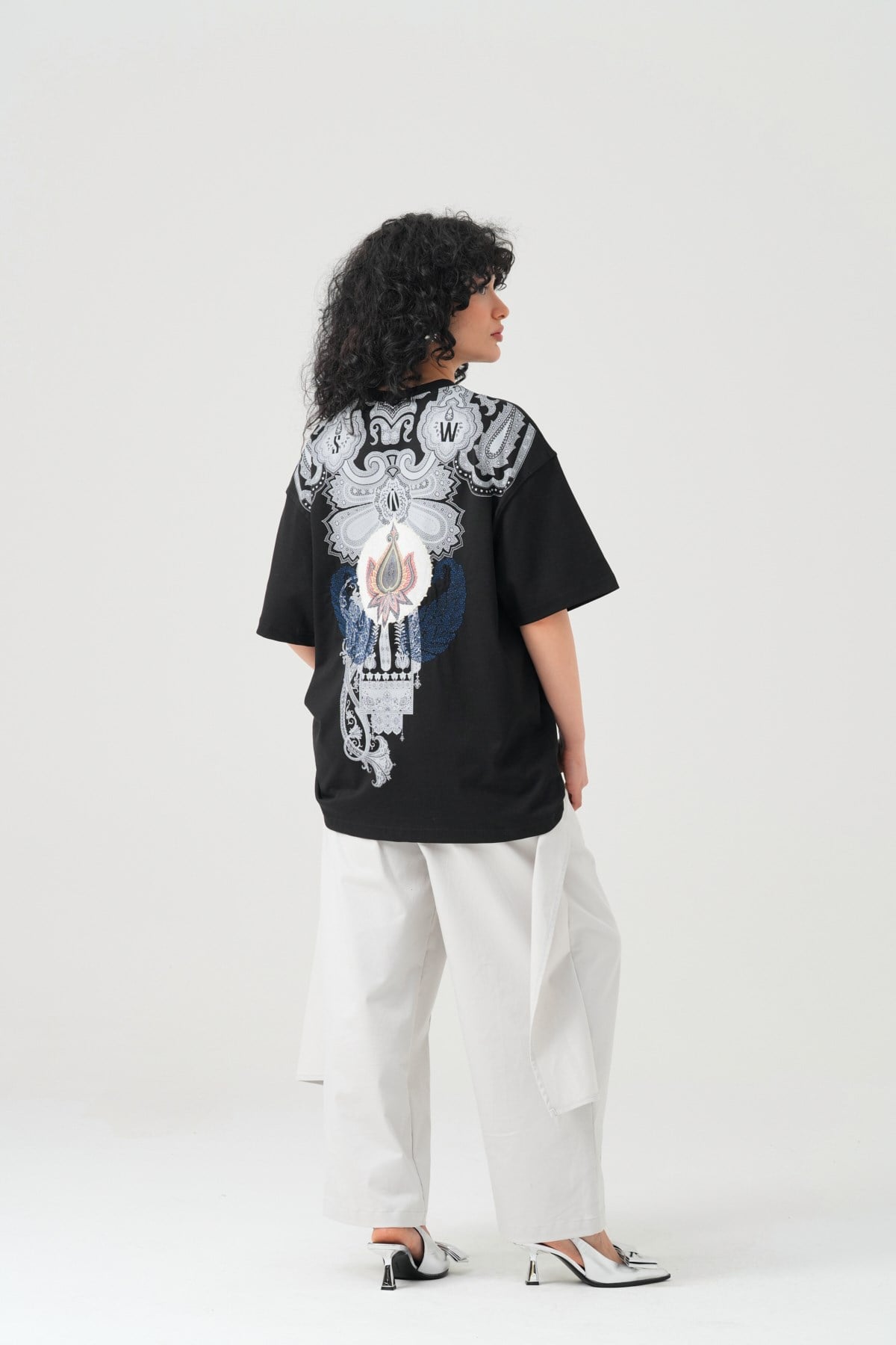 Paisley Wings Oversize Kadın Tişört Siyah