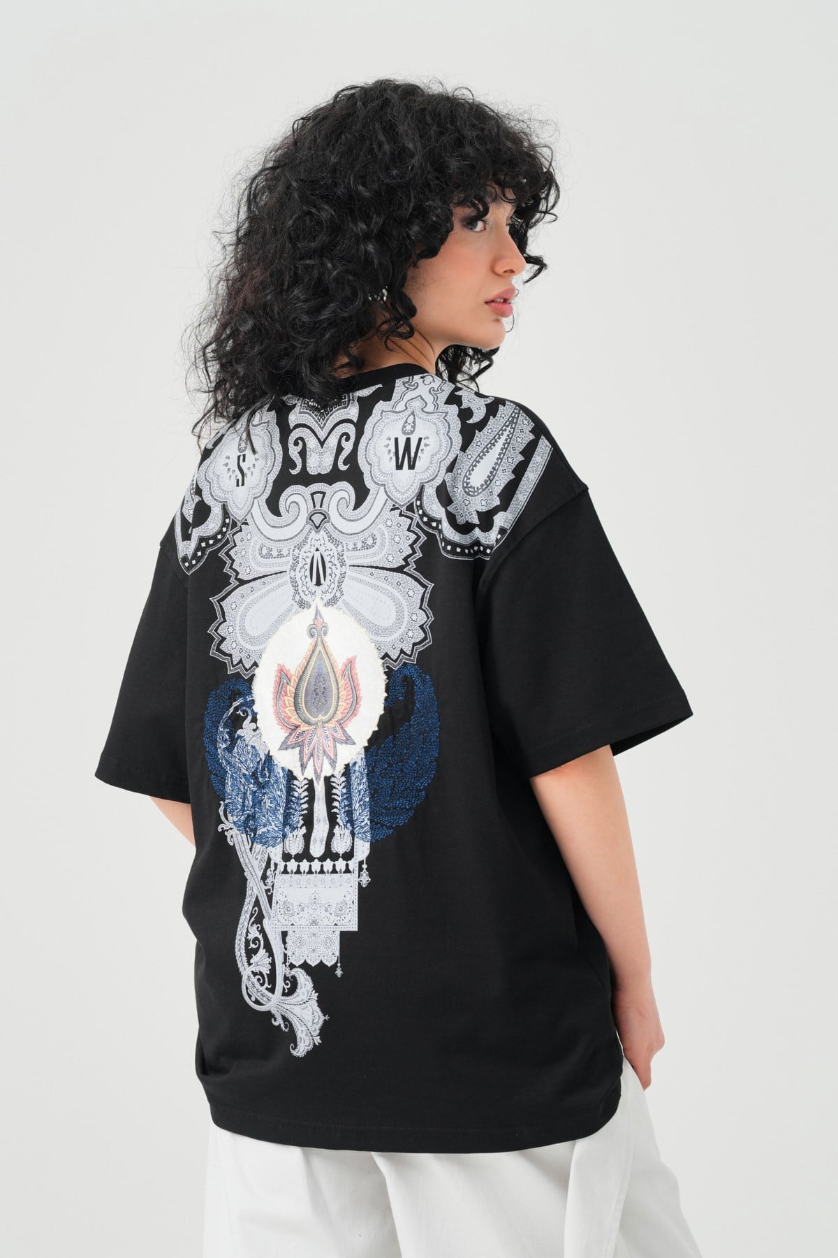 Paisley Wings Oversize Kadın Tişört Siyah