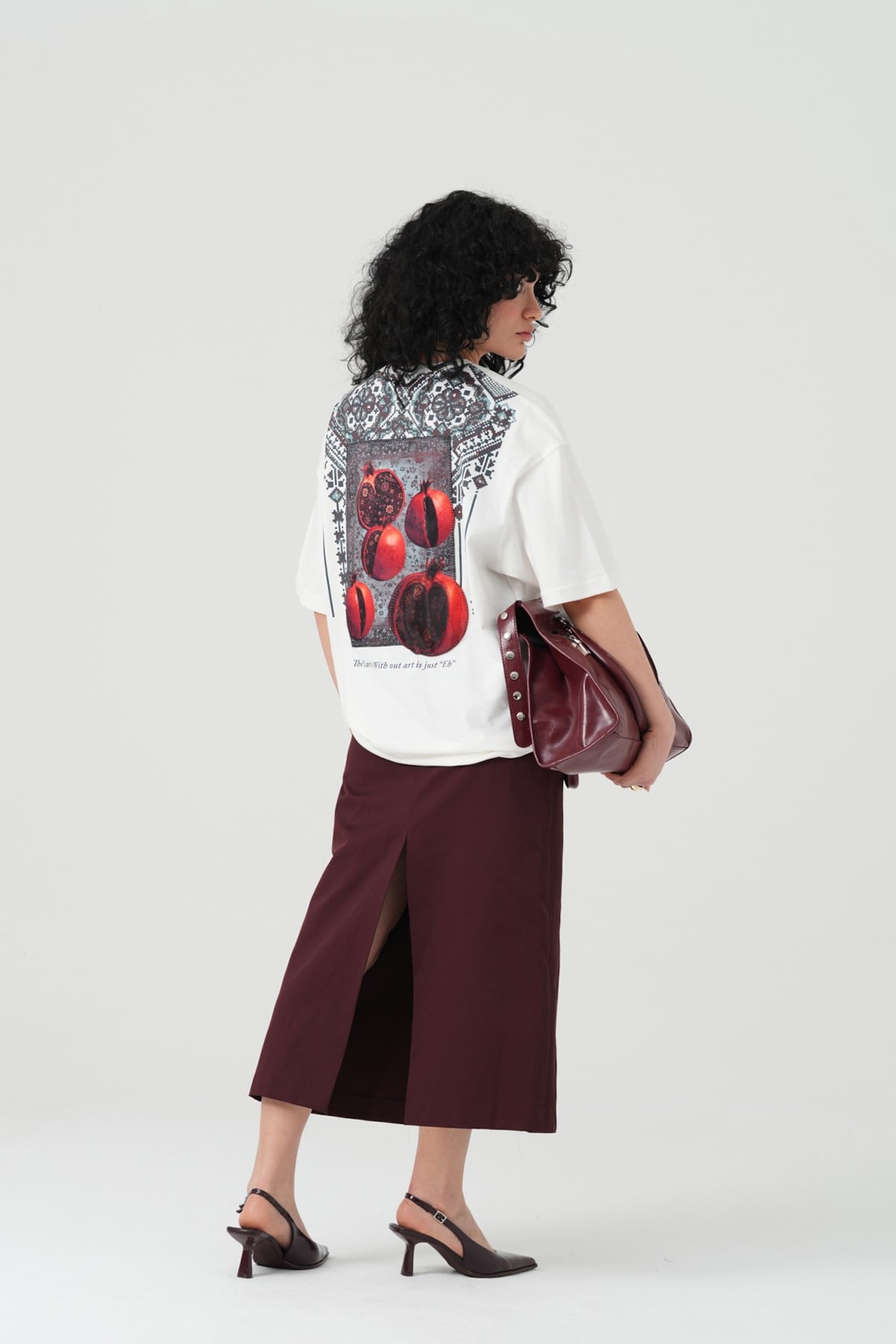 Pomegranate Art Oversize Kadın Tişört Ekru