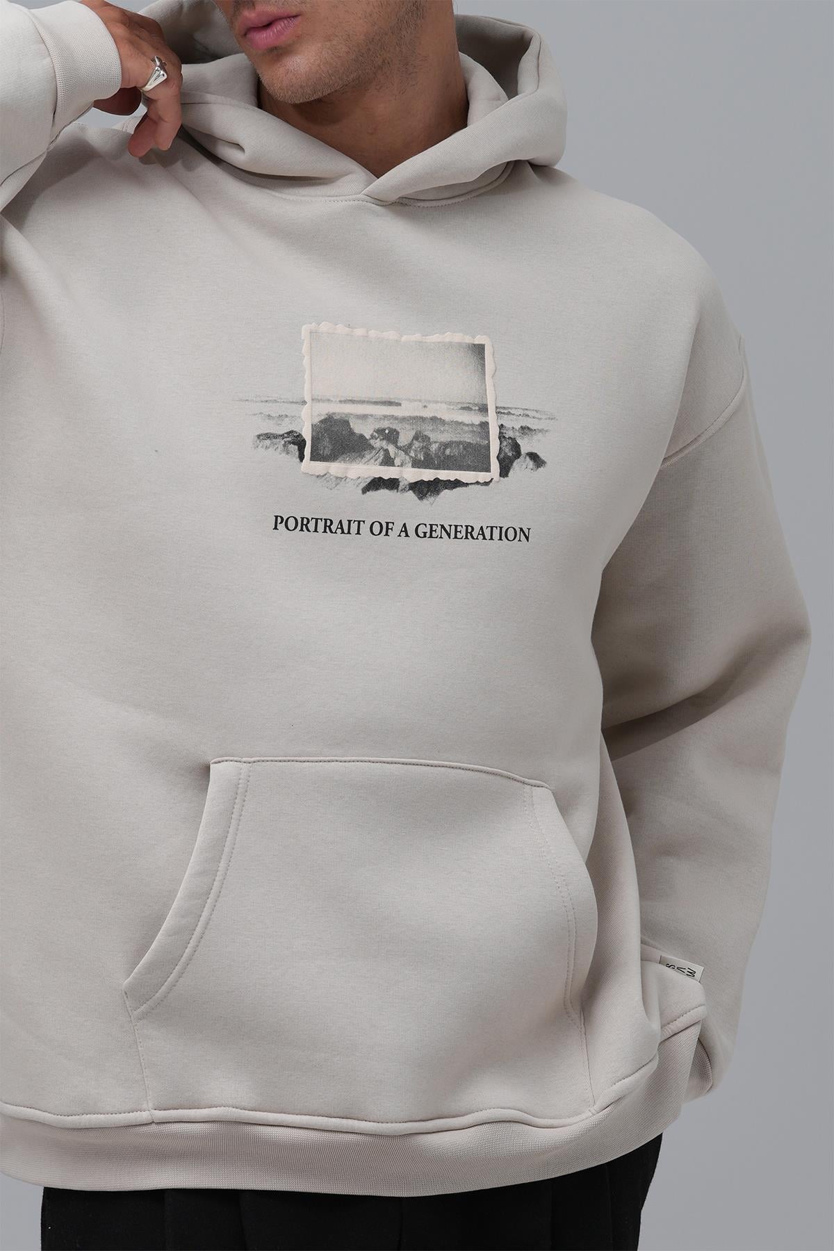 Portrait of a Generation Oversize Sweatshirt Erkek Ekru