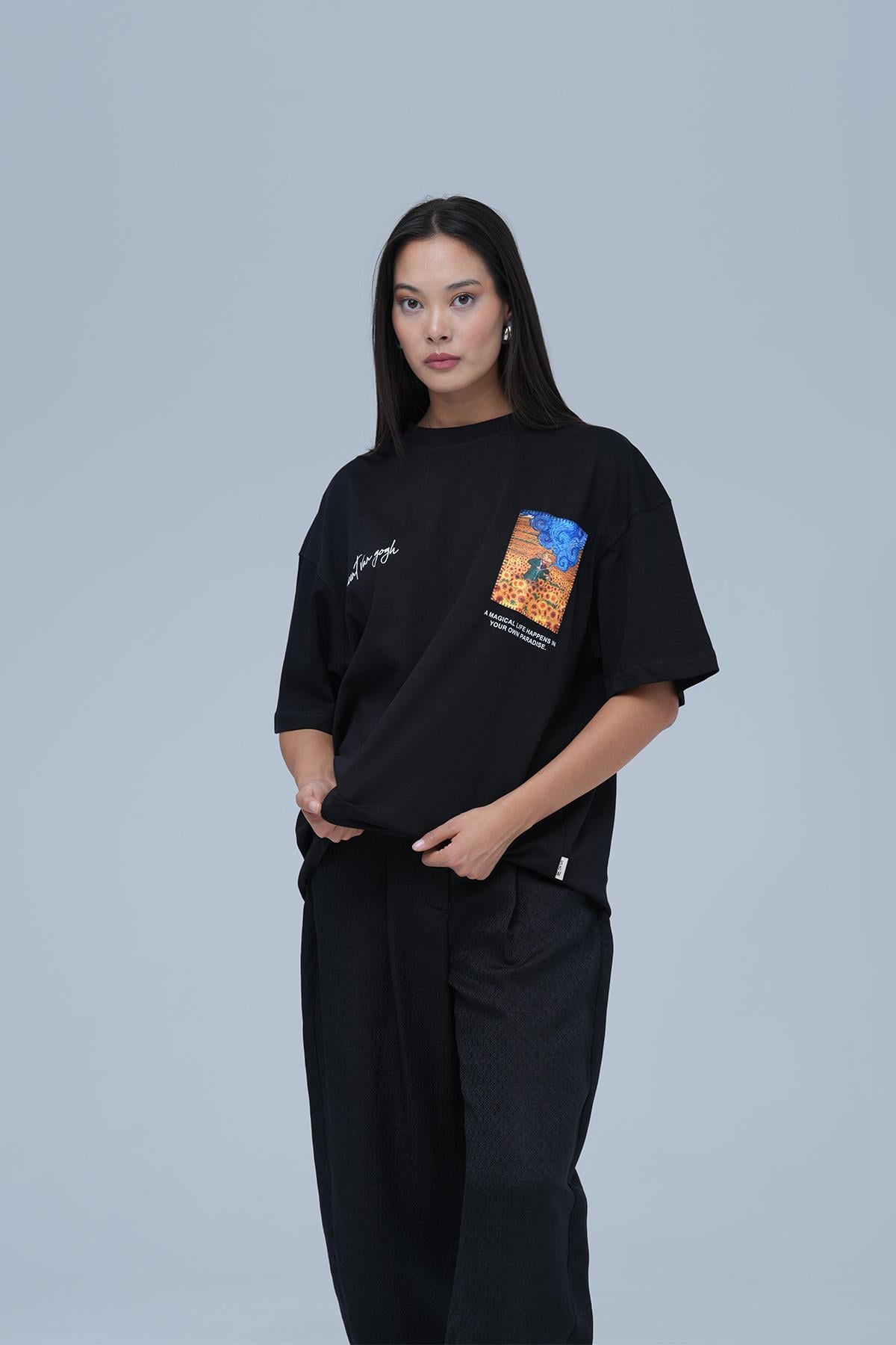 Starry Flow Oversize Tişört Kadın Siyah