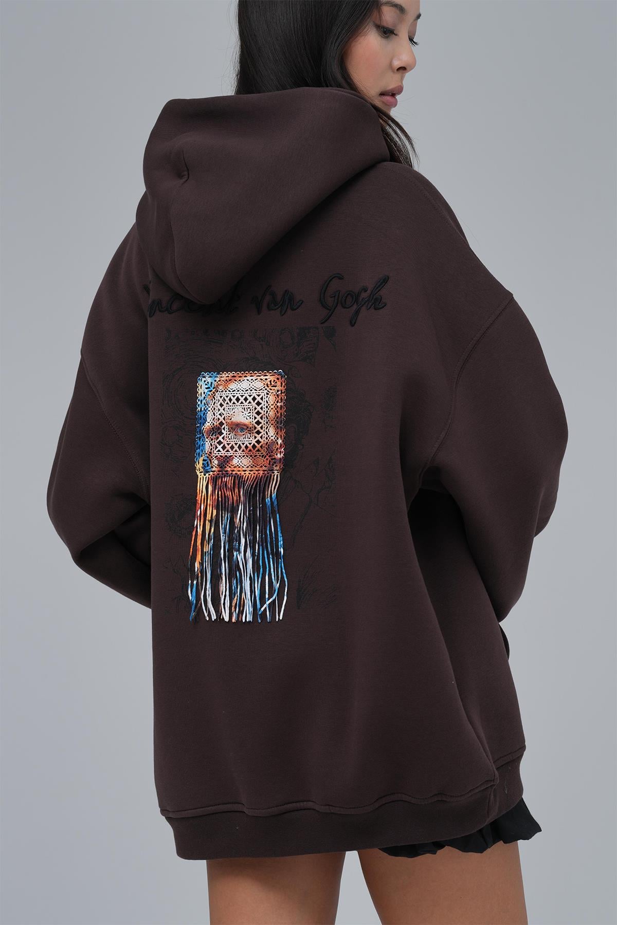 Van Gogh Threads Oversize Sweatshirt Kadın Kahverengi
