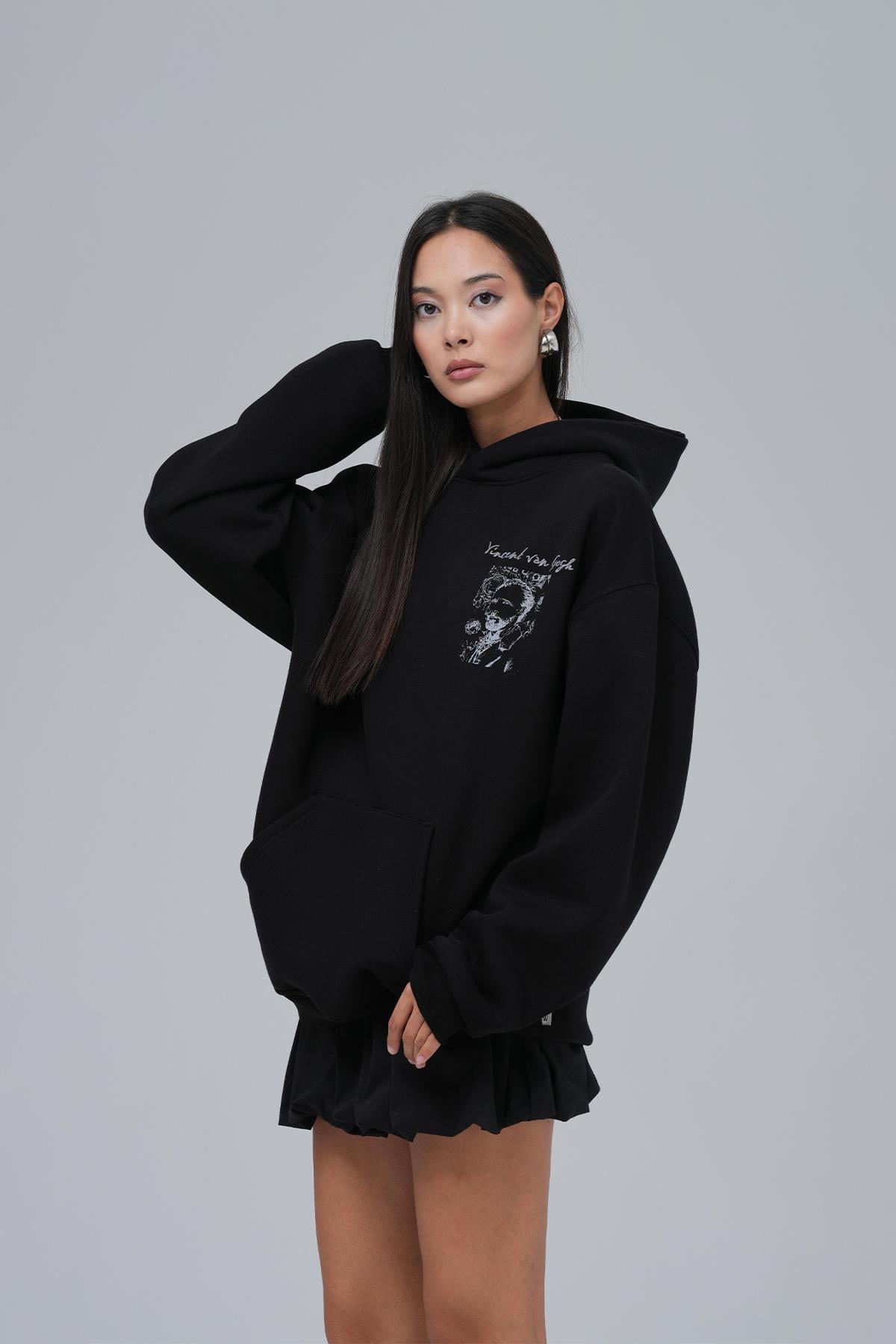 Van Gogh Threads Oversize Sweatshirt Kadın Siyah