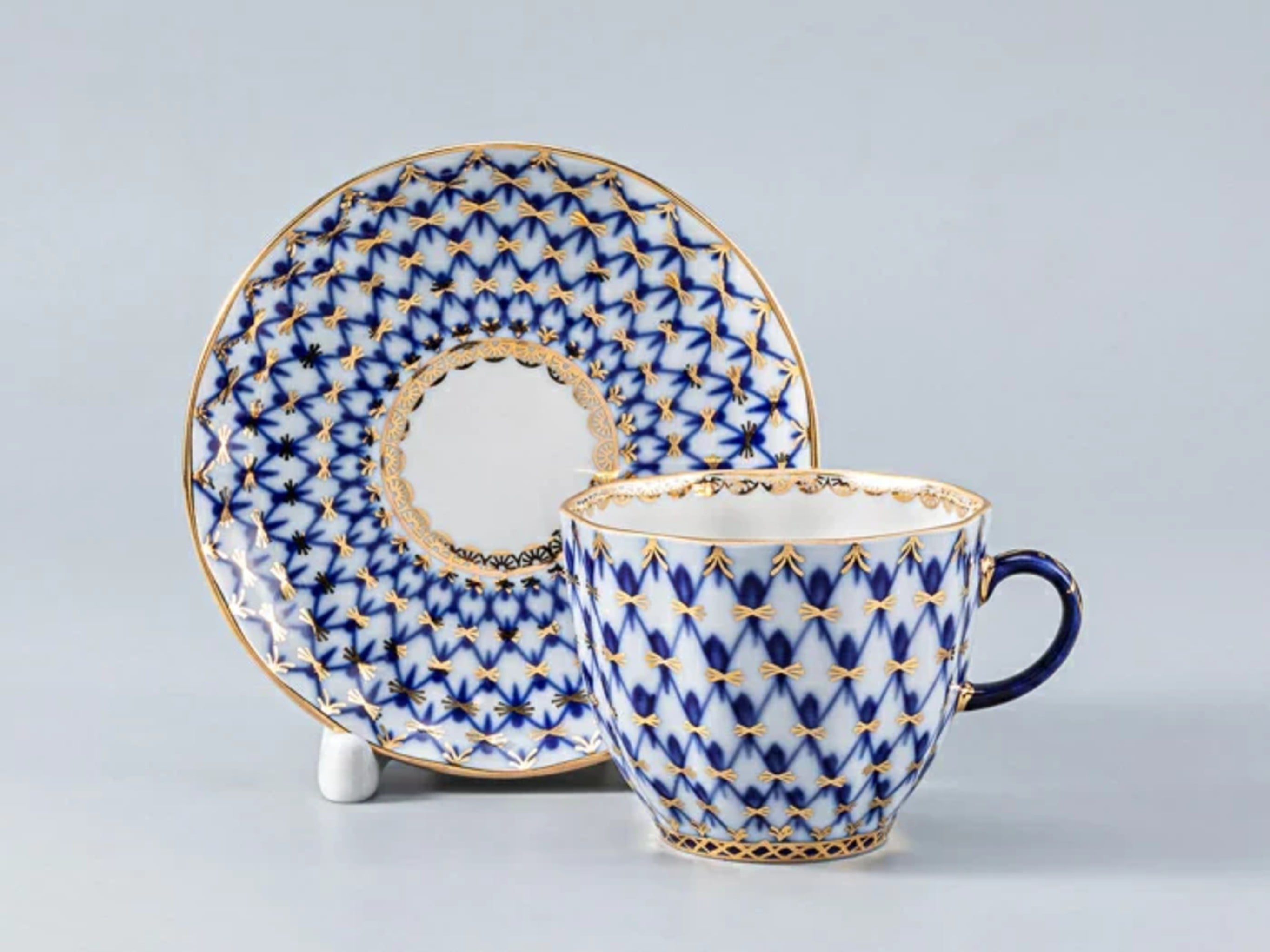 81.10106.00.1 Fincan ve Tabak Kahve Lale Cobalt Net