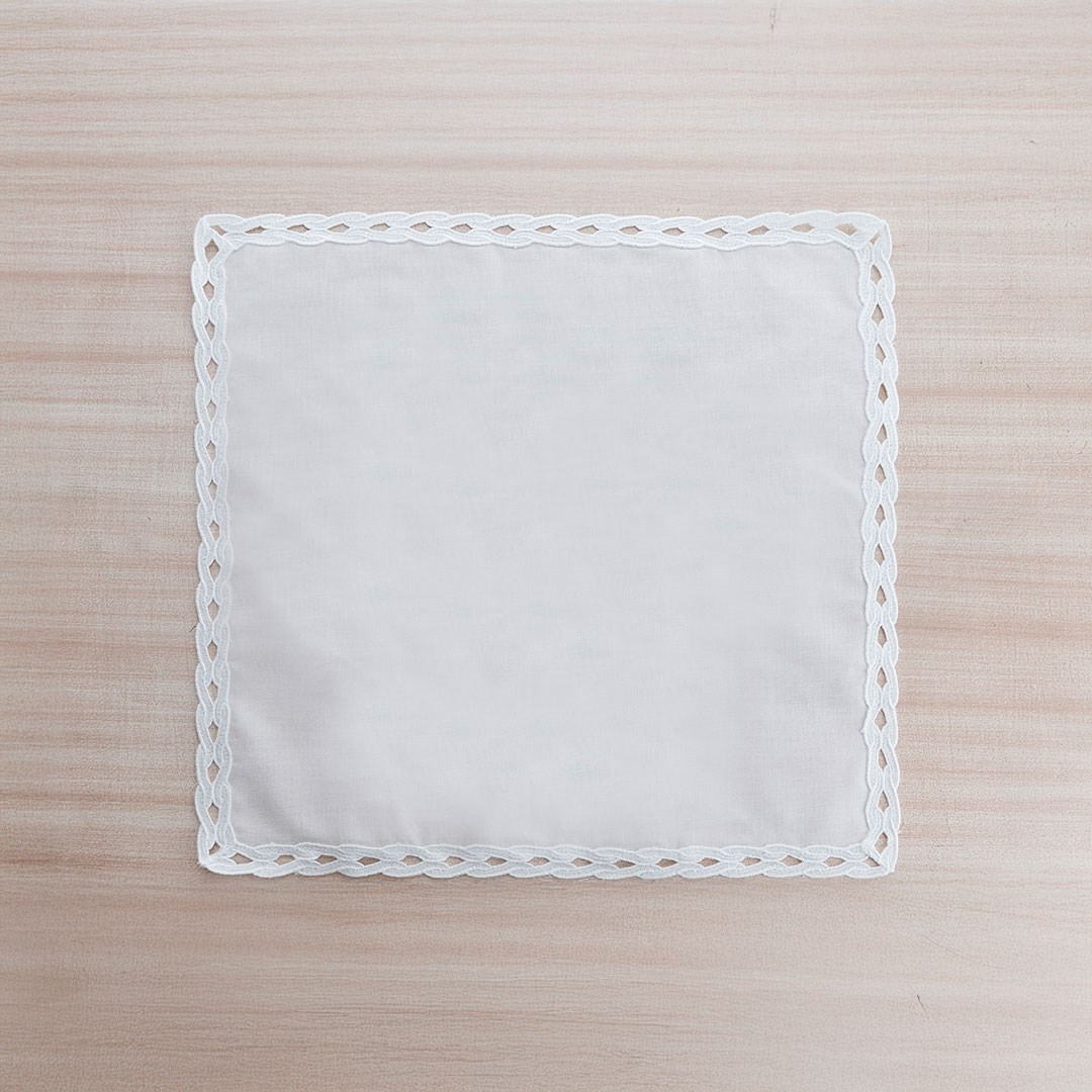 DANTELLİ PEÇETE 4LÜ PAKET SU DALGASI 45*45  BEYAZ