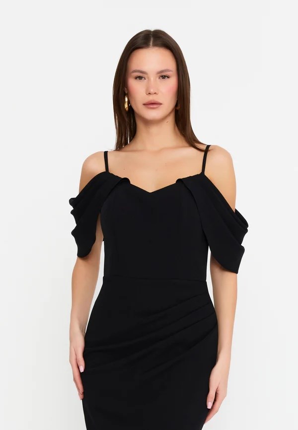 Düşük Kol Detaylı Önden Yırtmaçlı Elbise Siyah