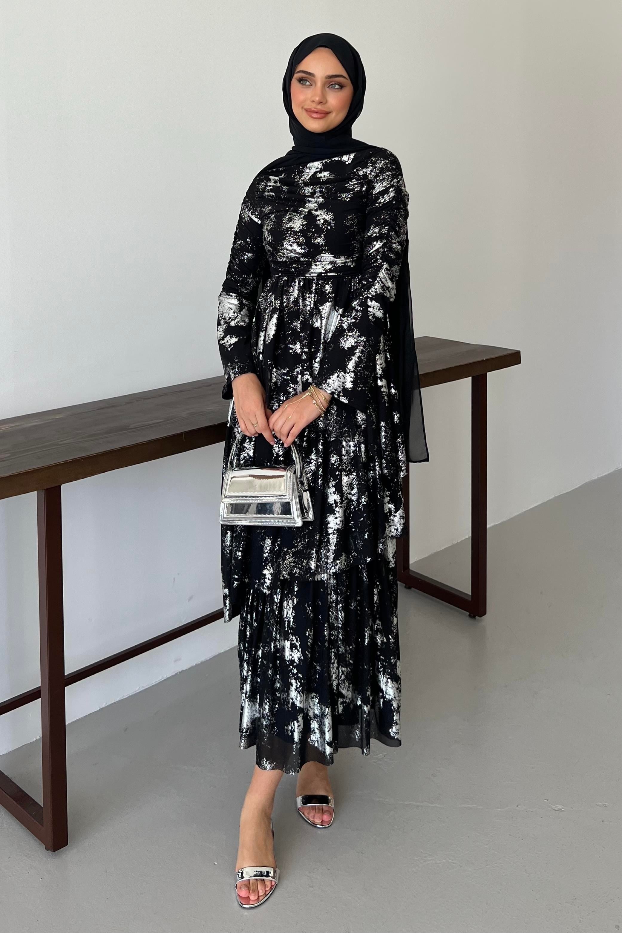 Drape Detaylı Kat Kat Elbise Siyah
