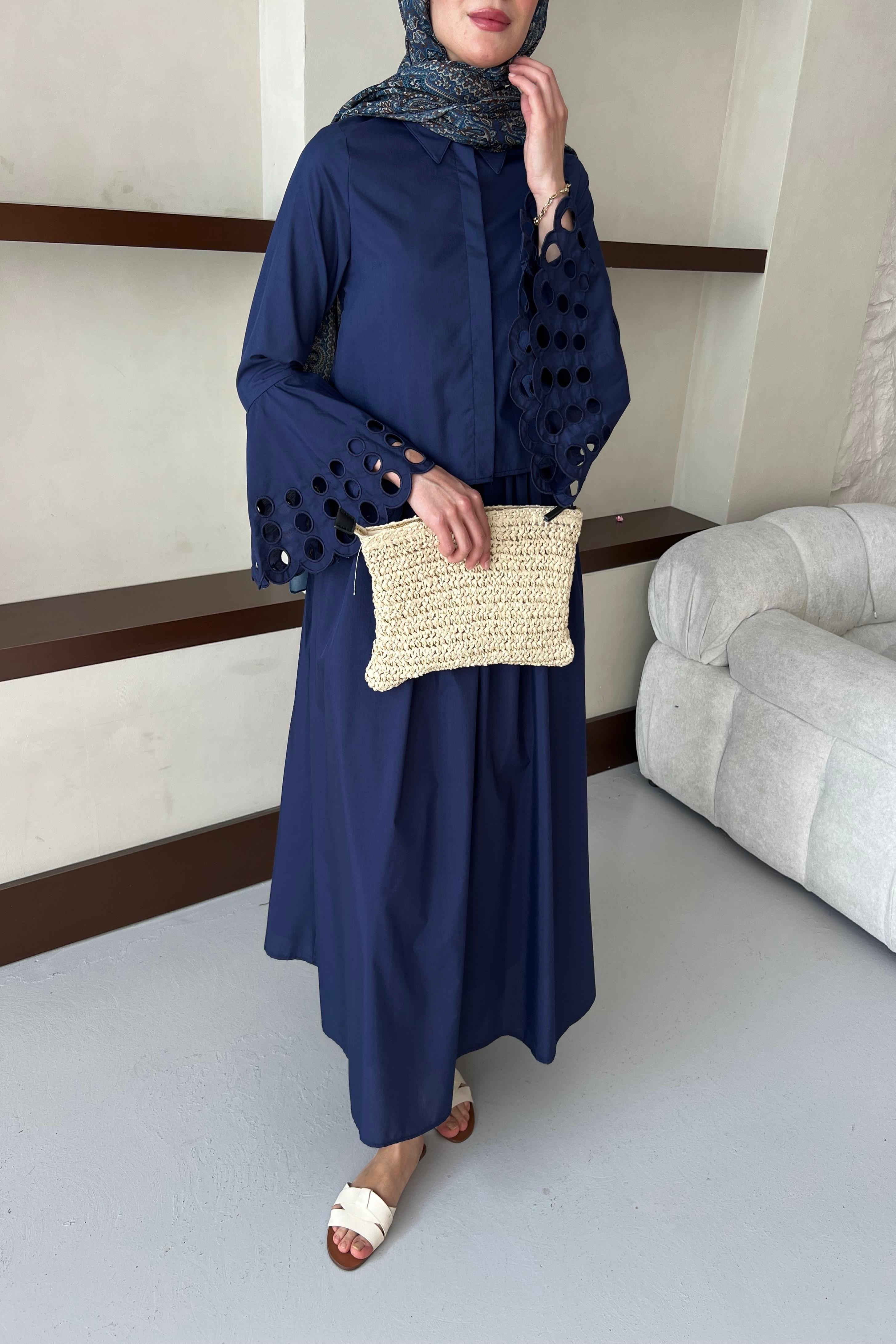 Jasmin Takım Lacivert