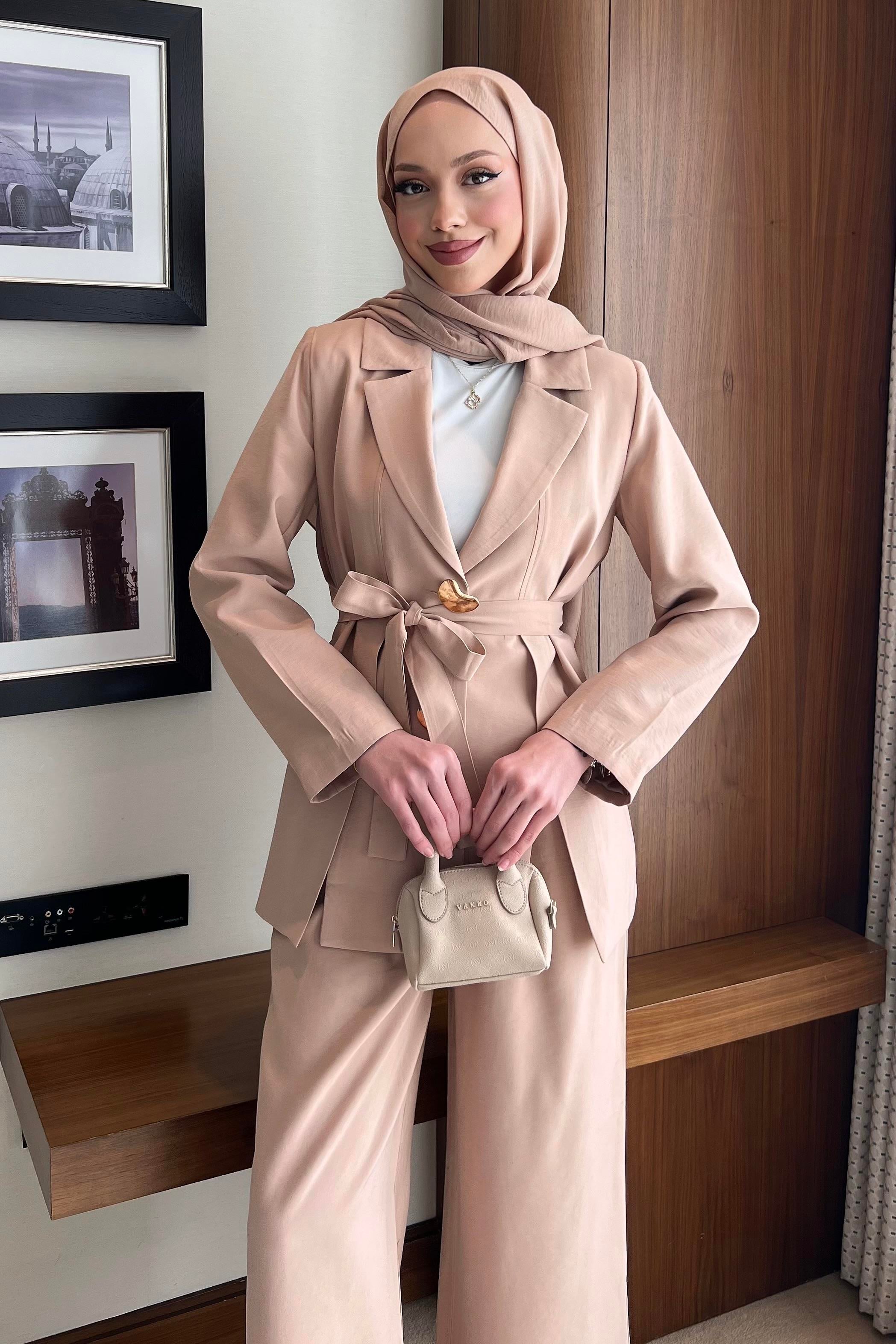 Önü Yırtmaçlı Blazer Takım Somon