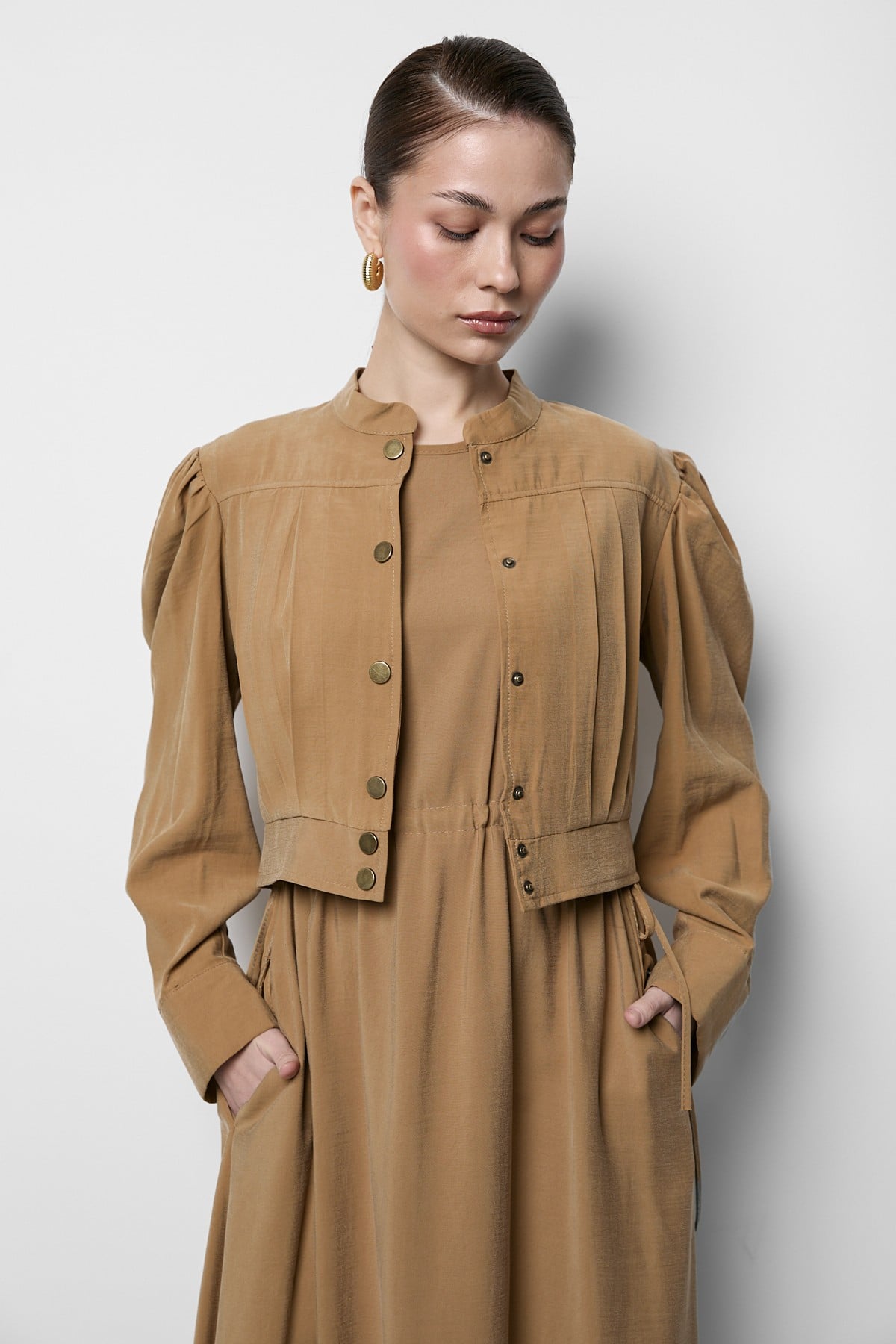 Pile Detaylı Ceketli Elbise Camel